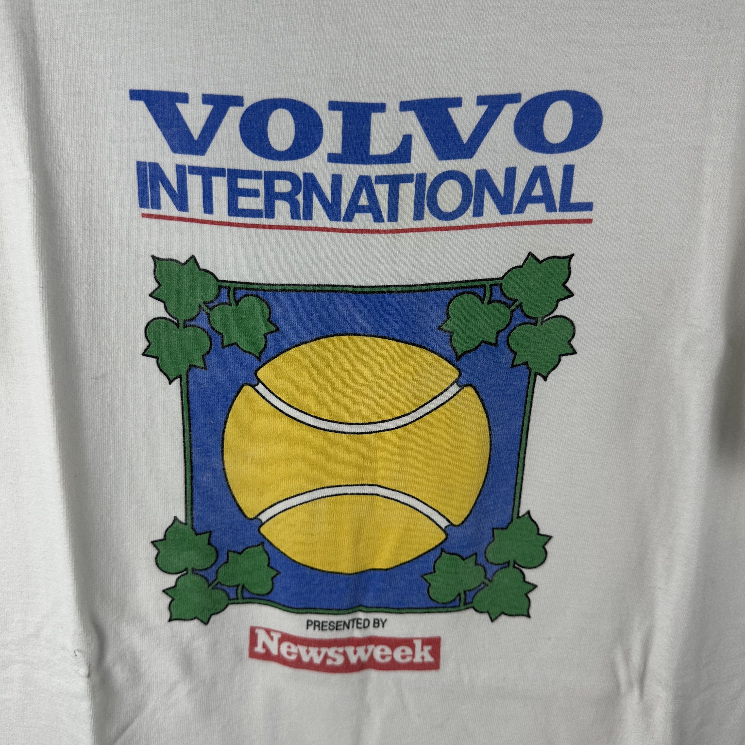 Vintage Vintage 90s Volvo International Tennis Single Stitch T-shirt Size US L / EU 52-54 / 3 - 2 Thumbnail
