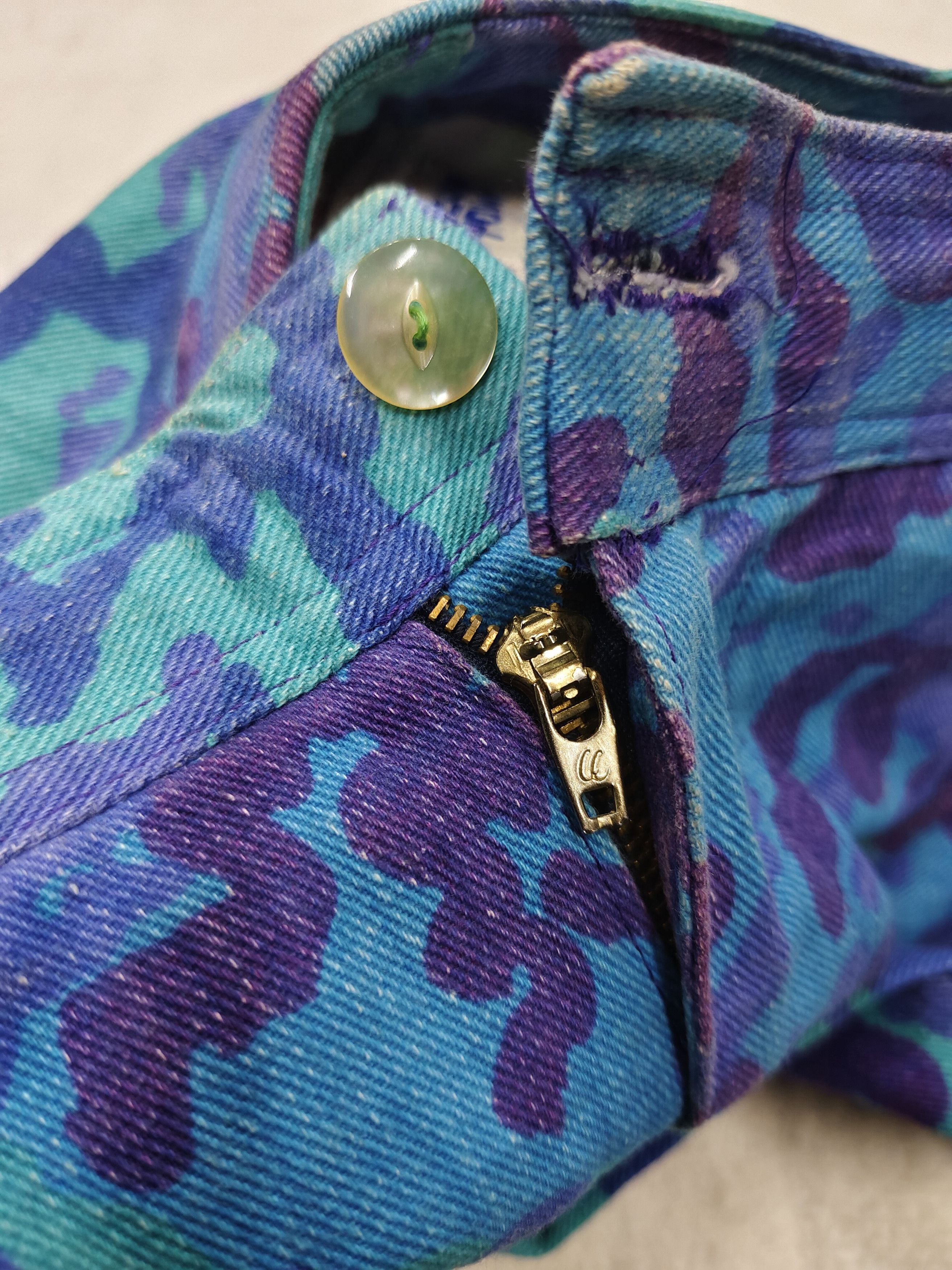 Vintage 💥Vintage Camoflage Blue Art High Waist Jeans Size 29" - 5 Thumbnail