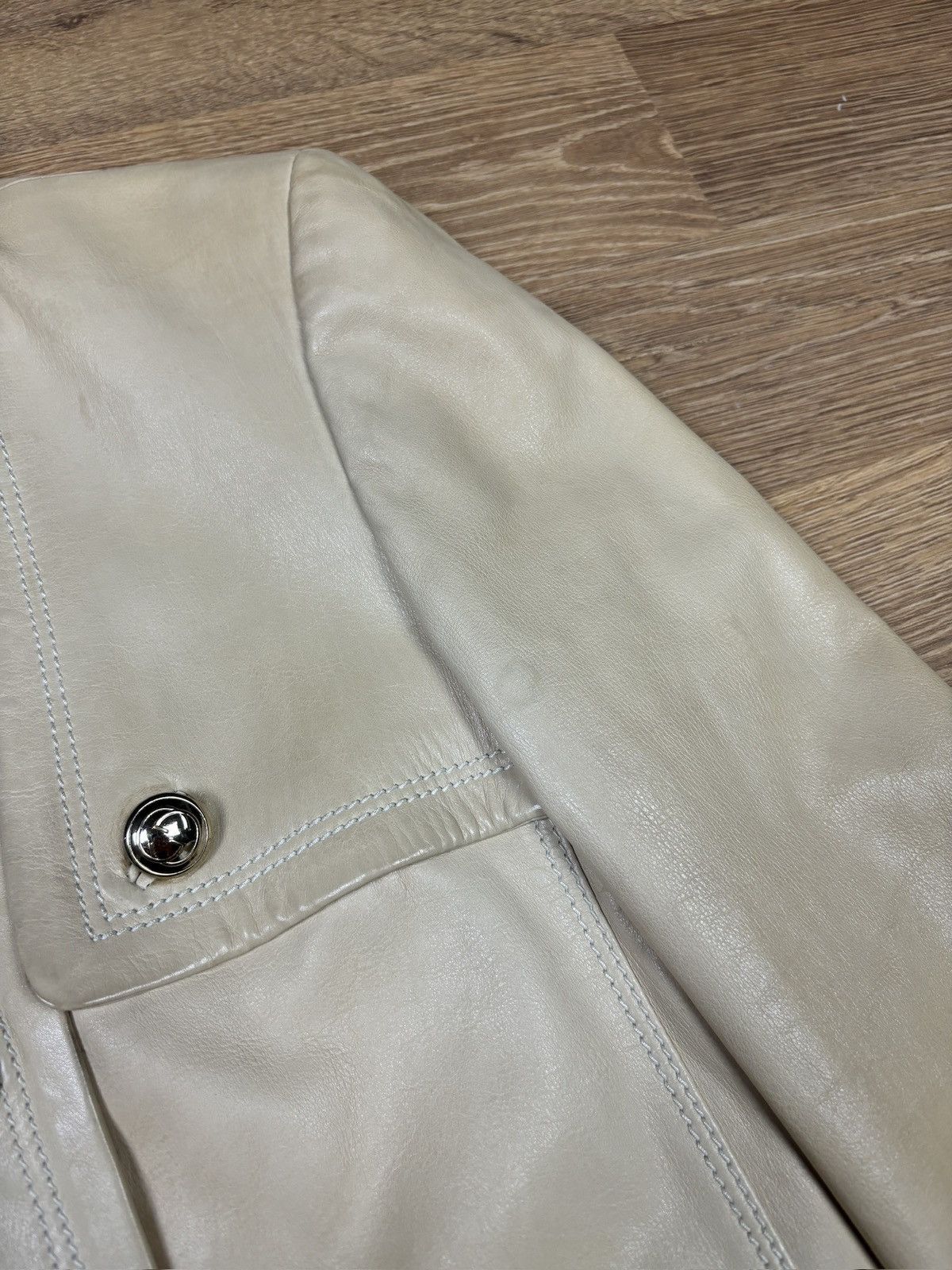 Gucci Gucci 2000s Cream Leather Coat Size S / US 4 / IT 40 - 16 Thumbnail