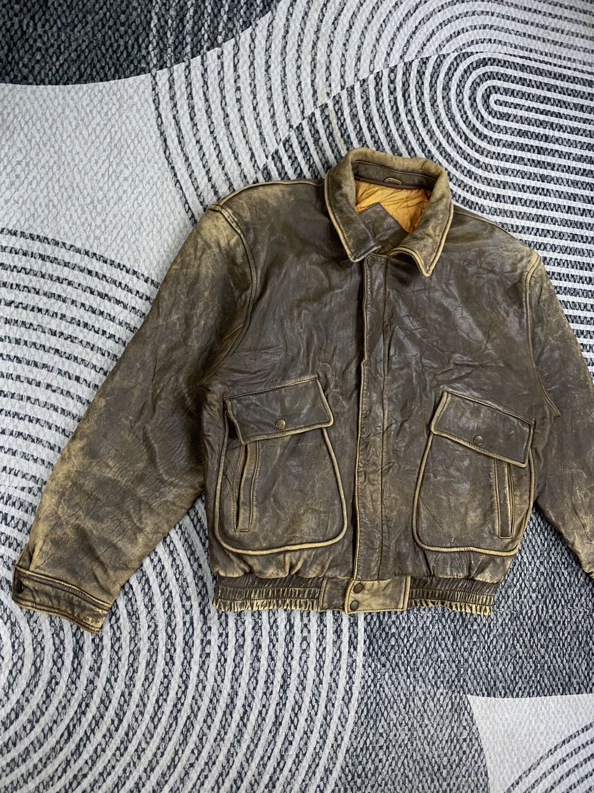 Leather Vtg Japanese Fashion Leather A-2 Bomber Jacket Size US L / EU 52-54 / 3 - 3 Thumbnail