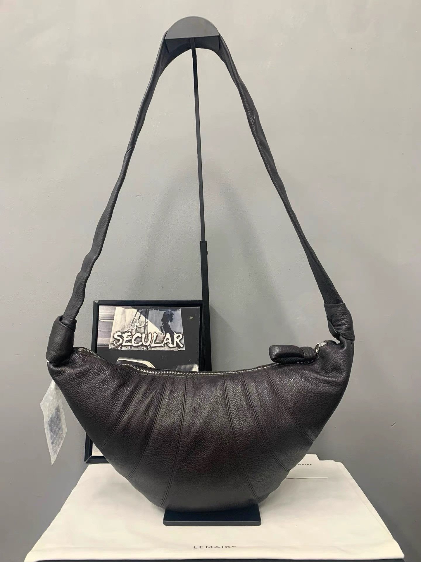 Lemaire Lemaire Cowhide Chocolate Croissant Crossbody K34 Size ONE SIZE - 3 Thumbnail