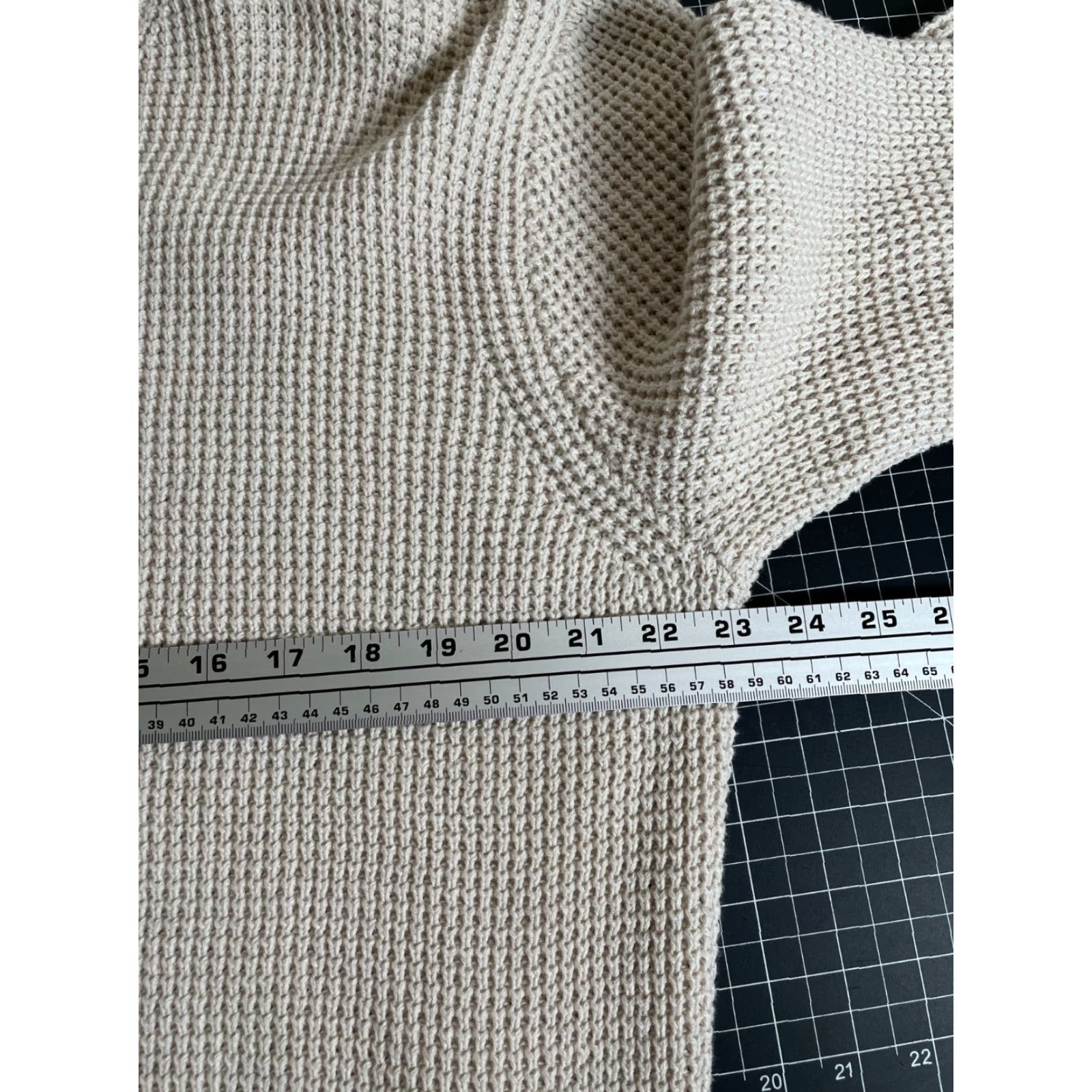 Vintage Unworn Tahari Waffle Knit Sweater Pullover Crewneck Adult XL Ivory Cotton Blend Preppy 90s Mens Size US XL / EU 56 / 4 - 5 Thumbnail