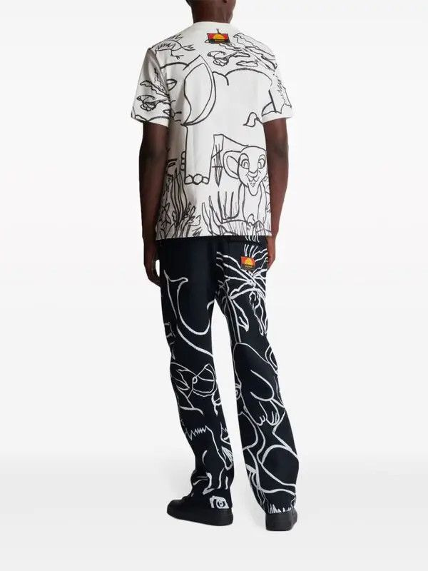 Balmain o1s1wg110126 X Disney Graphic Print T-Shirt in White Size US XL / EU 56 / 4 - 4 Thumbnail