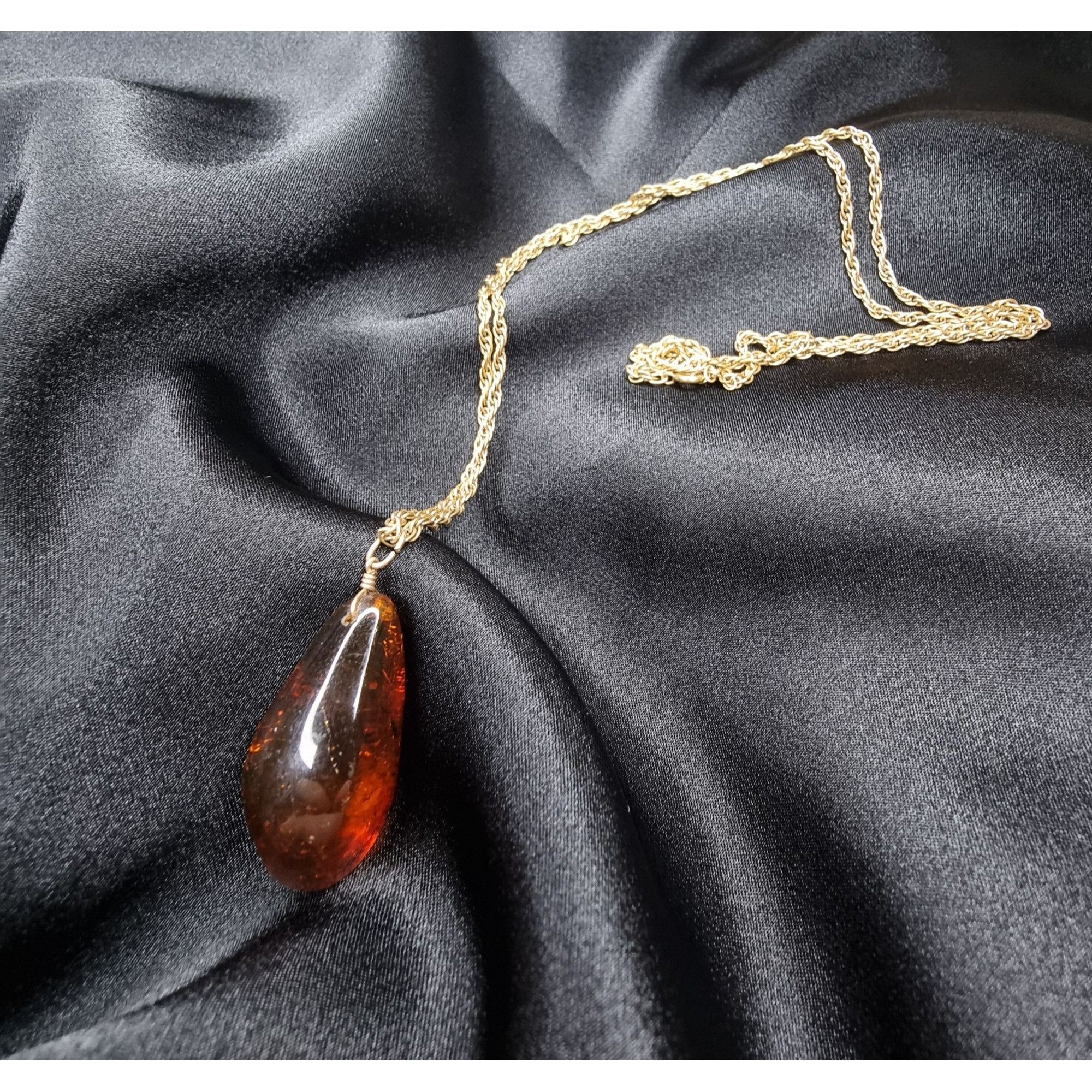 Vintage Vintage Genuine Amber Teardrop Pendant Necklace On Gold Fill Size ONE SIZE - 1 Thumbnail