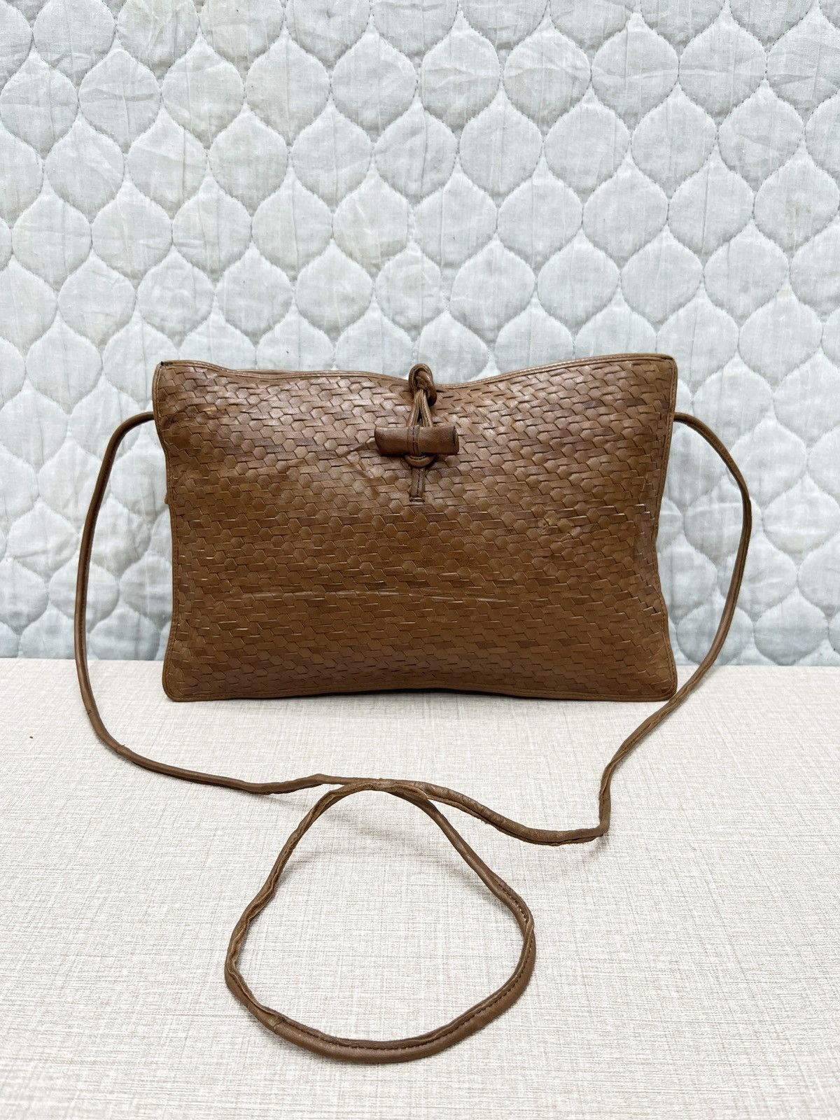 🔥🔥🔥STEALS VTG BOTTEGA VENETA BAG
