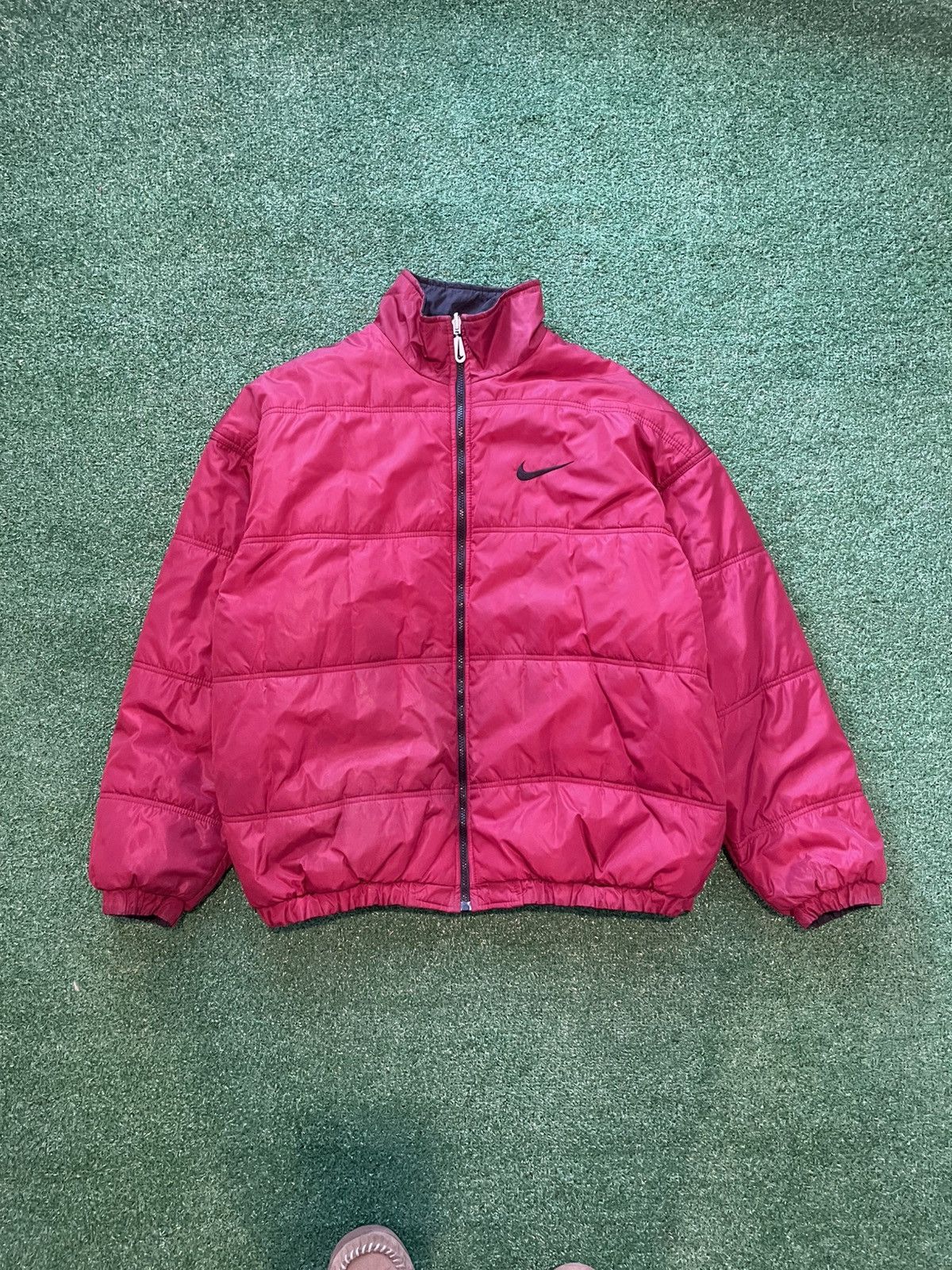 Nike Vintage 90s Black And Red Reversible Nike Puffer Jacket Size US L / EU 52-54 / 3 - 3 Thumbnail