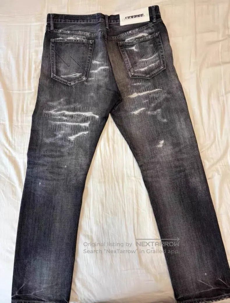 Neighborhood Neighborhood size M jeans Size US 27 - 2 Thumbnail