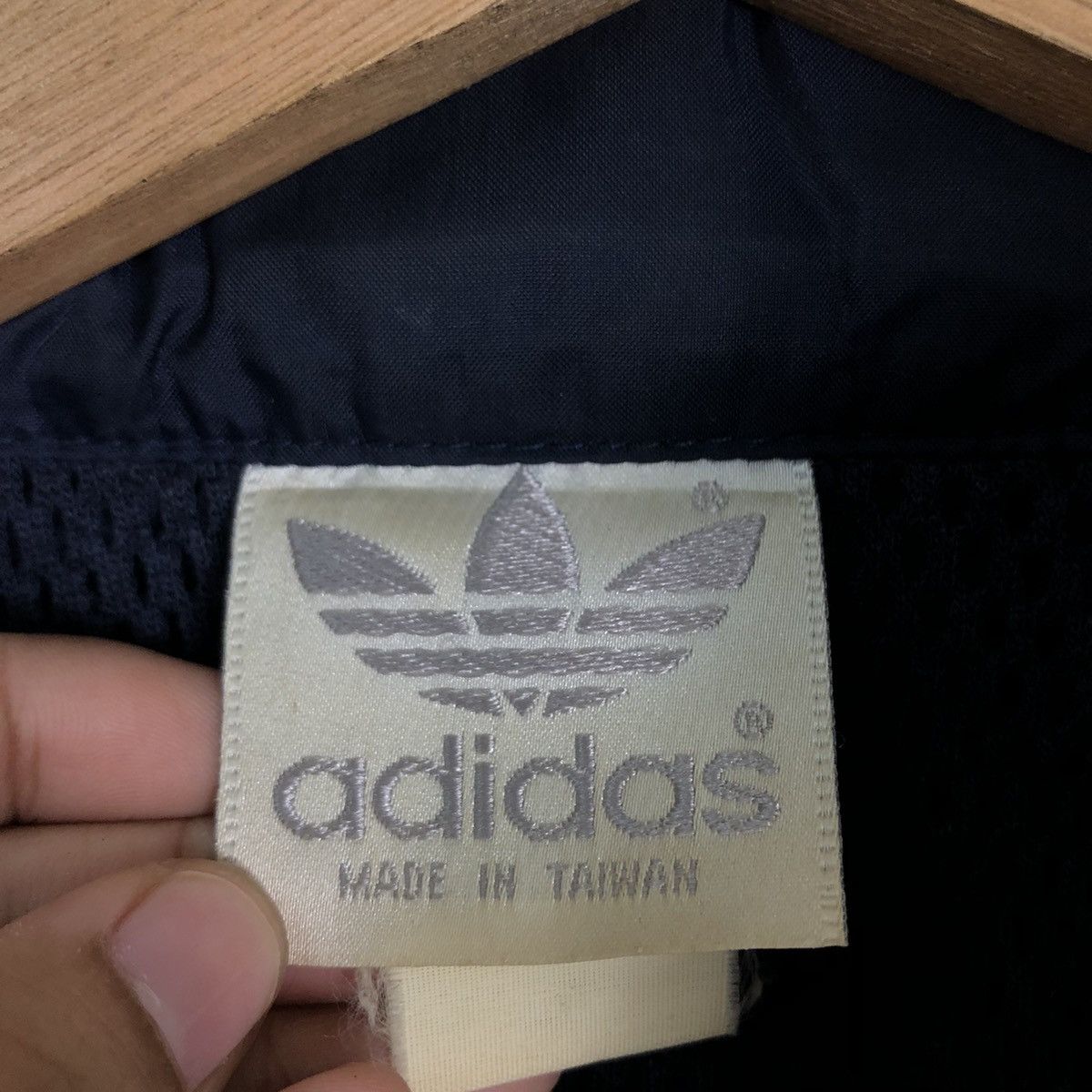 Adidas 🔥90’s Vintage Bomber Jacket Adidas Block Colour Big Logo Size US M / EU 48-50 / 2 - 13 Thumbnail