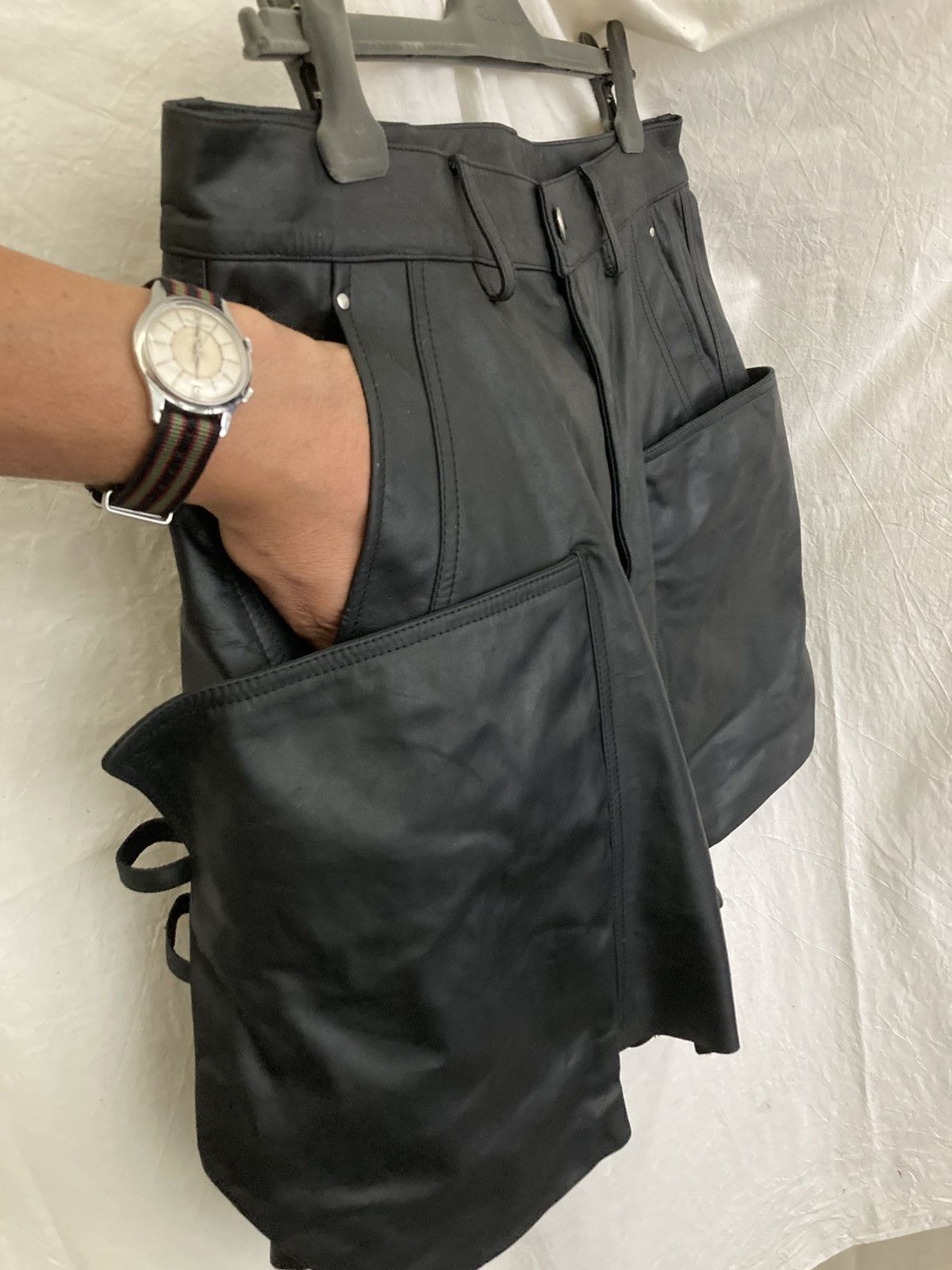 Rick Owens NEVER WORN / Rick Owens Leather Stefan Cargo Shorts in Black Size US 32 / EU 48 - 8 Thumbnail