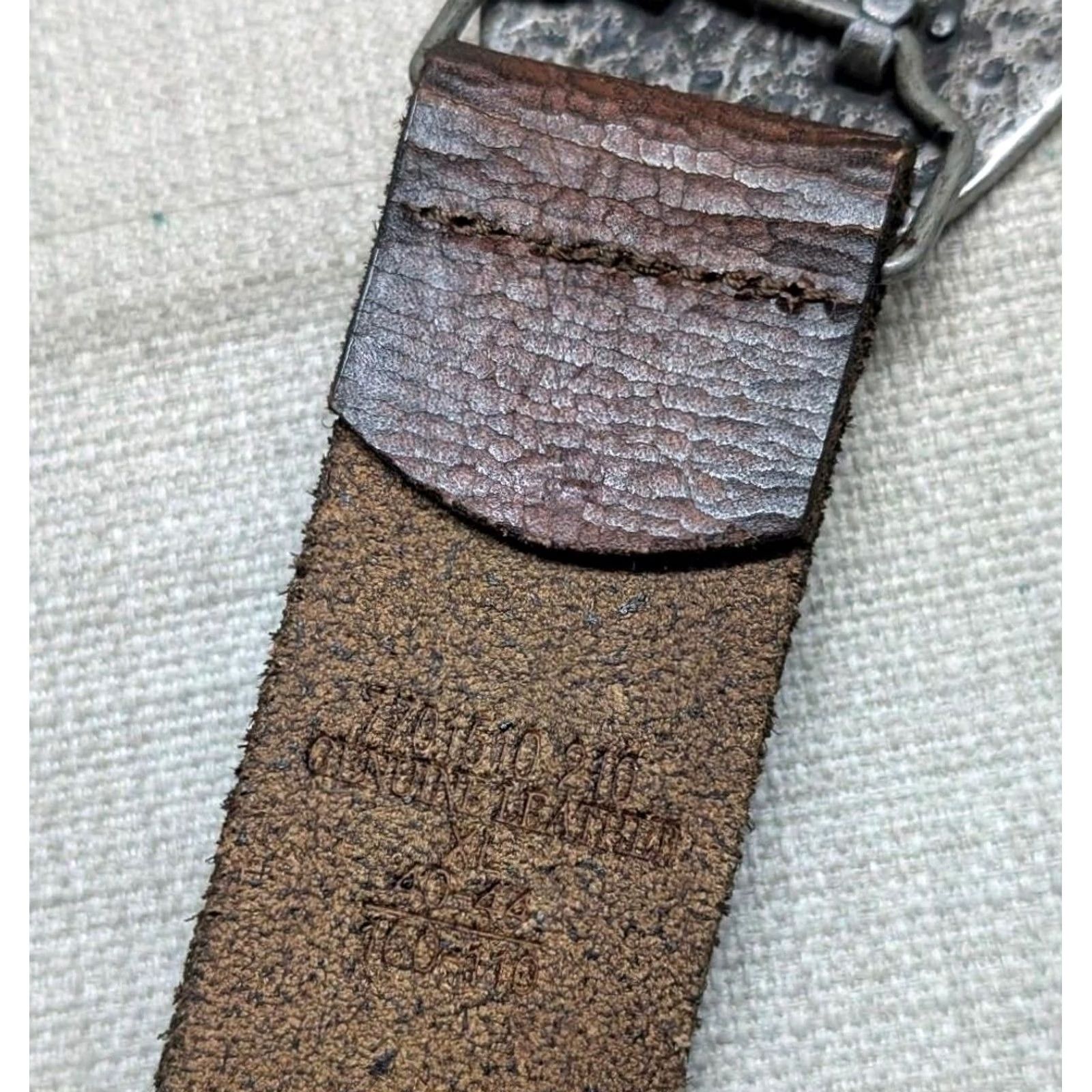 Vintage VINTAGE western belt Tooled brown leather 42 belt Mens Buckle patina rustic backstory Size 42 - 7 Thumbnail