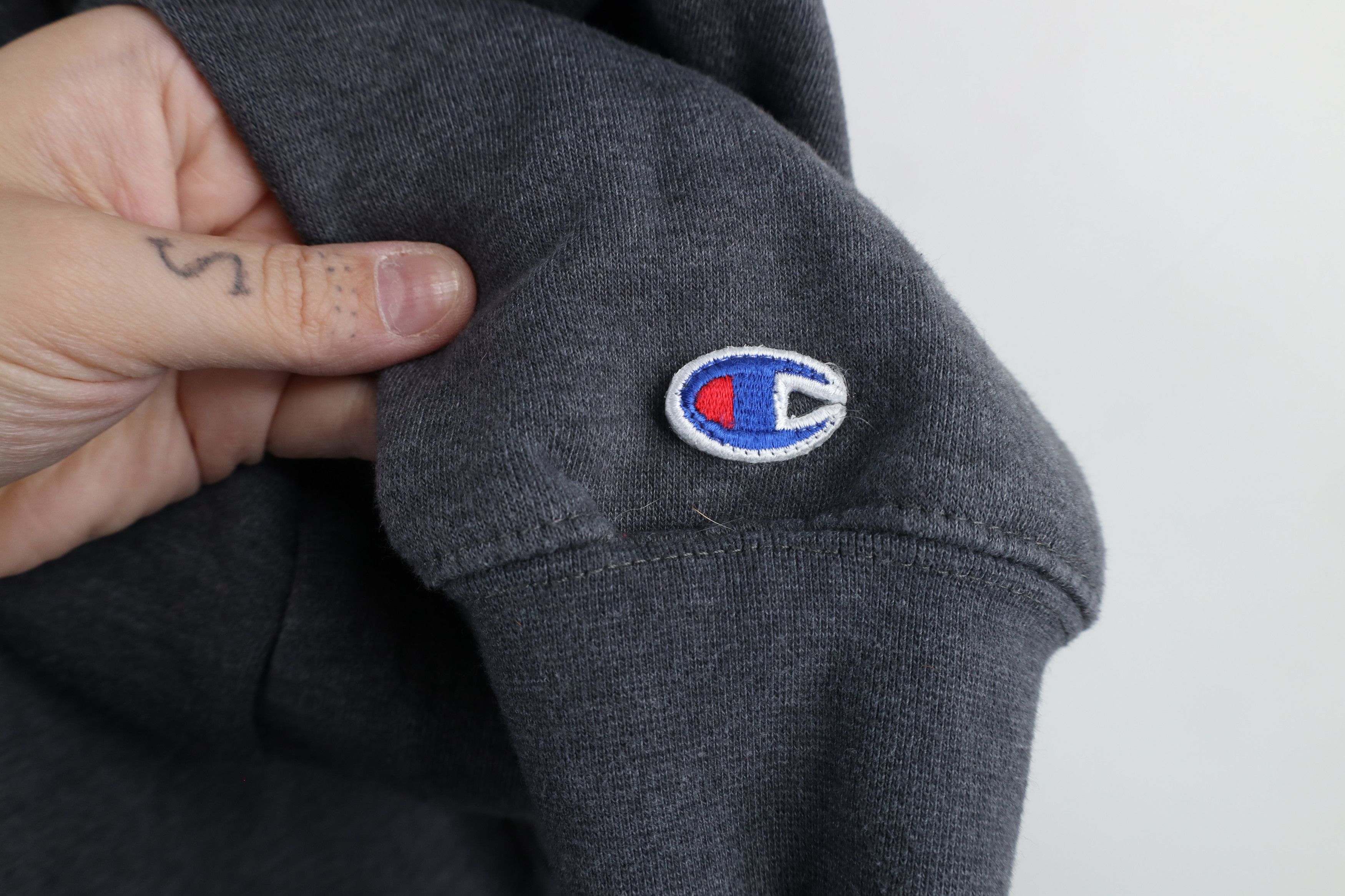 Champion × Vintage Vintage Champion Spell Out Hoodie Sweatshirt Heather Gray Size US XL / EU 56 / 4 - 4 Thumbnail