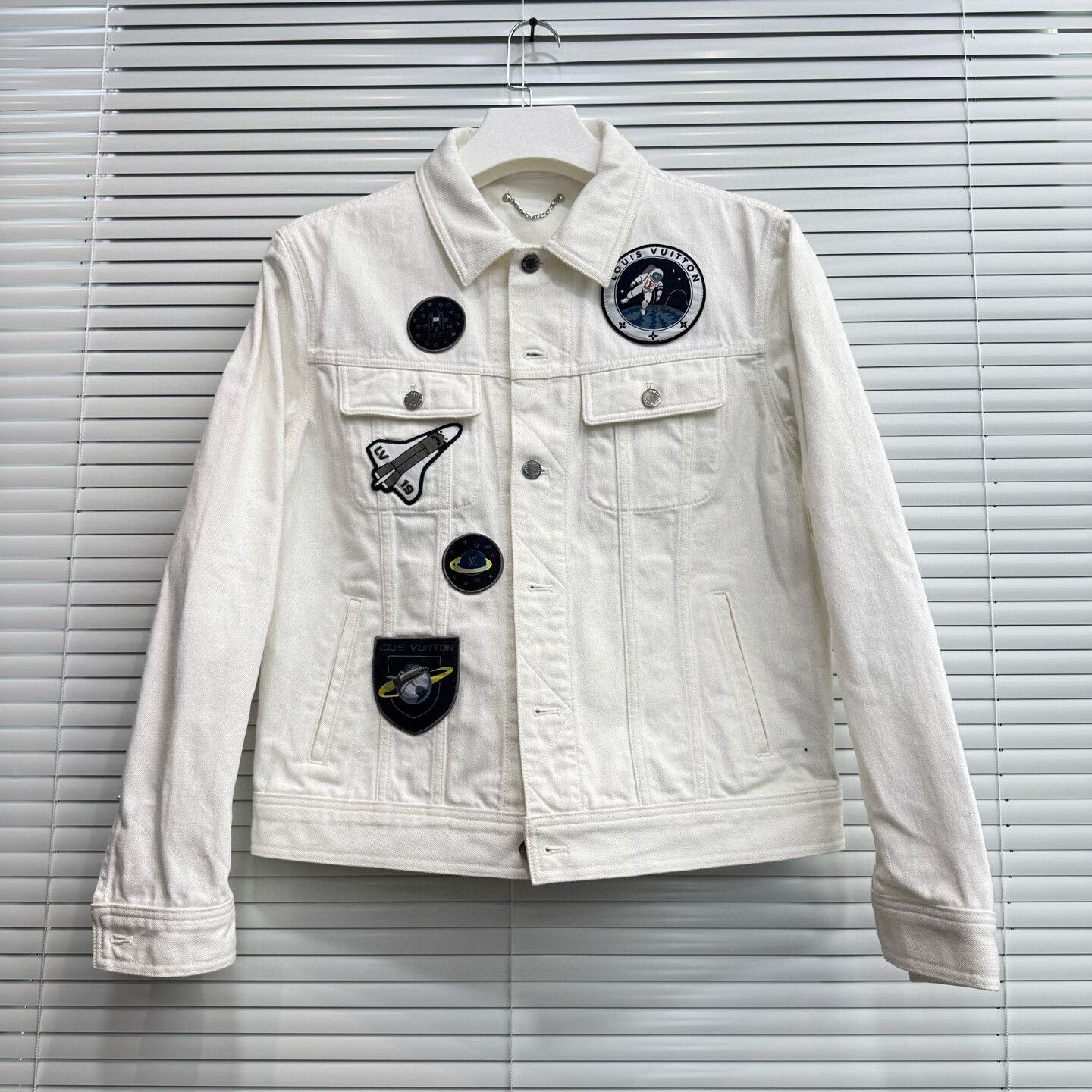 Louis Vuitton Louis Vuitton Astronaut Aviation Embroidered Denim Jacket Size US M / EU 48-50 / 2 - 1 Thumbnail