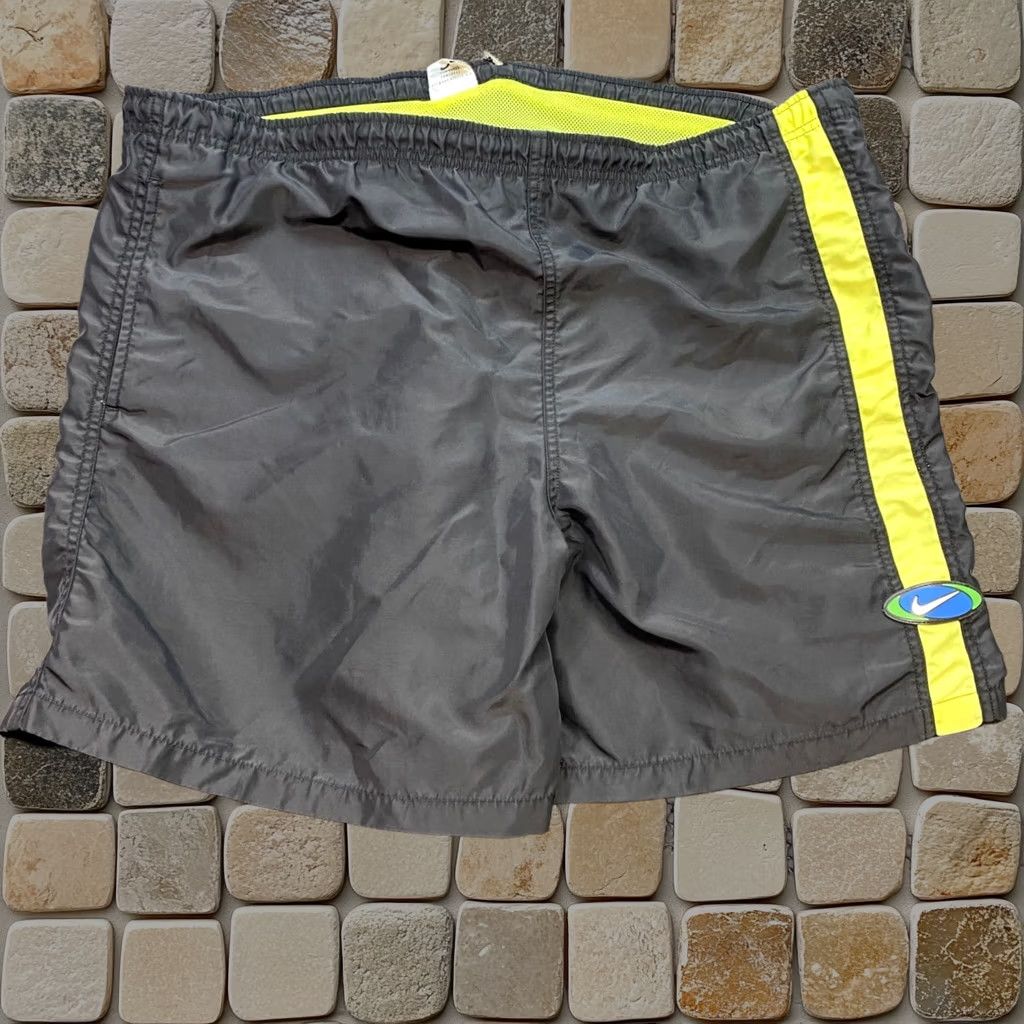 Vintage Nike Trunks L Mens Black Neon Yellow Retro 90s Skater Board Shorts 5in, Men's (Size 33)