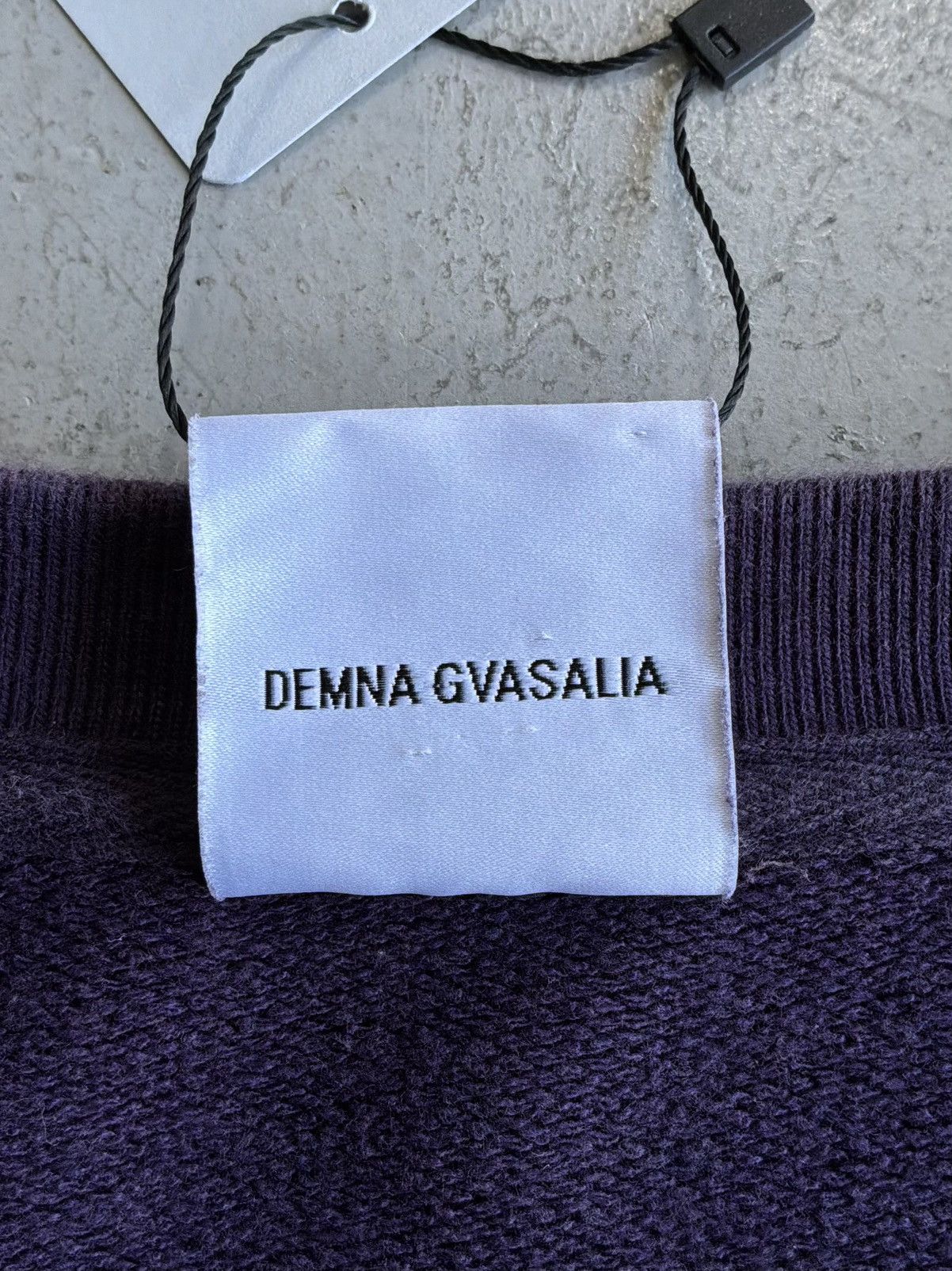 Vetements F/W17 Vetements - UNSKINNY - Crewneck Size US M / EU 48-50 / 2 - 11 Thumbnail