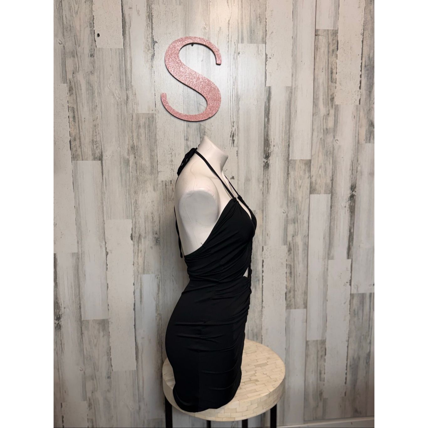 Other Black Cutout Ruched Halter Bodycon Mini Dress – Size Small Size S / US 4 / IT 40 - 5 Thumbnail