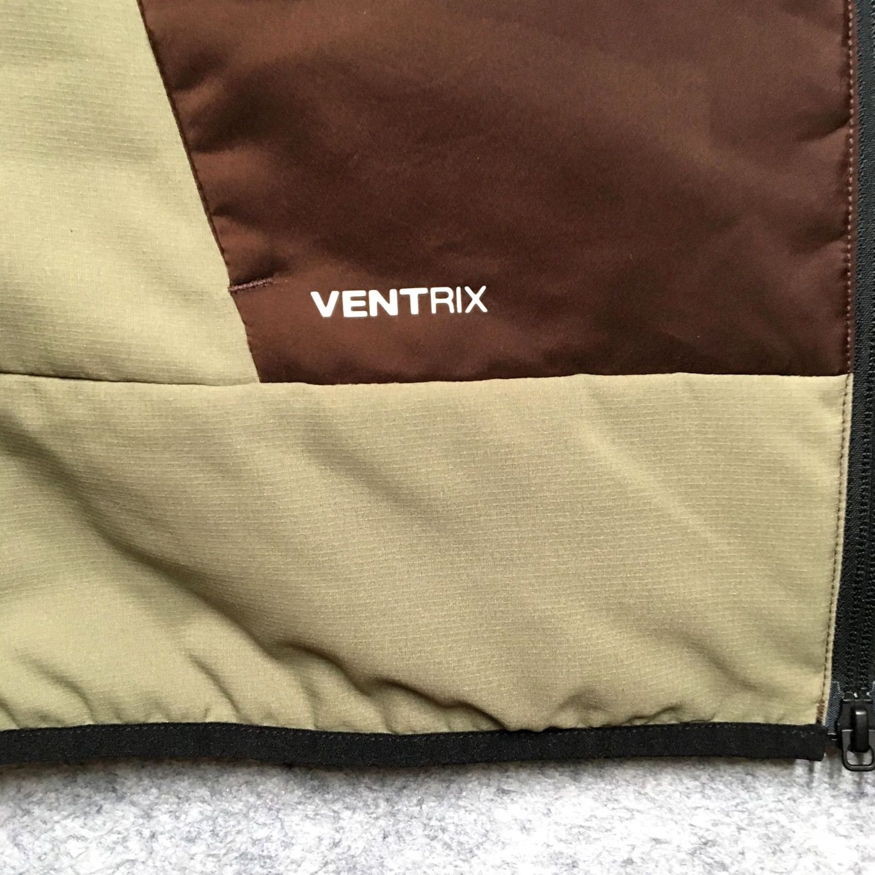 The North Face VINTAGE The North Face Ventrix Vest Mens M Brown Green Insulated SAMPLE 1/1 Size US M / EU 48-50 / 2 - 2 Thumbnail
