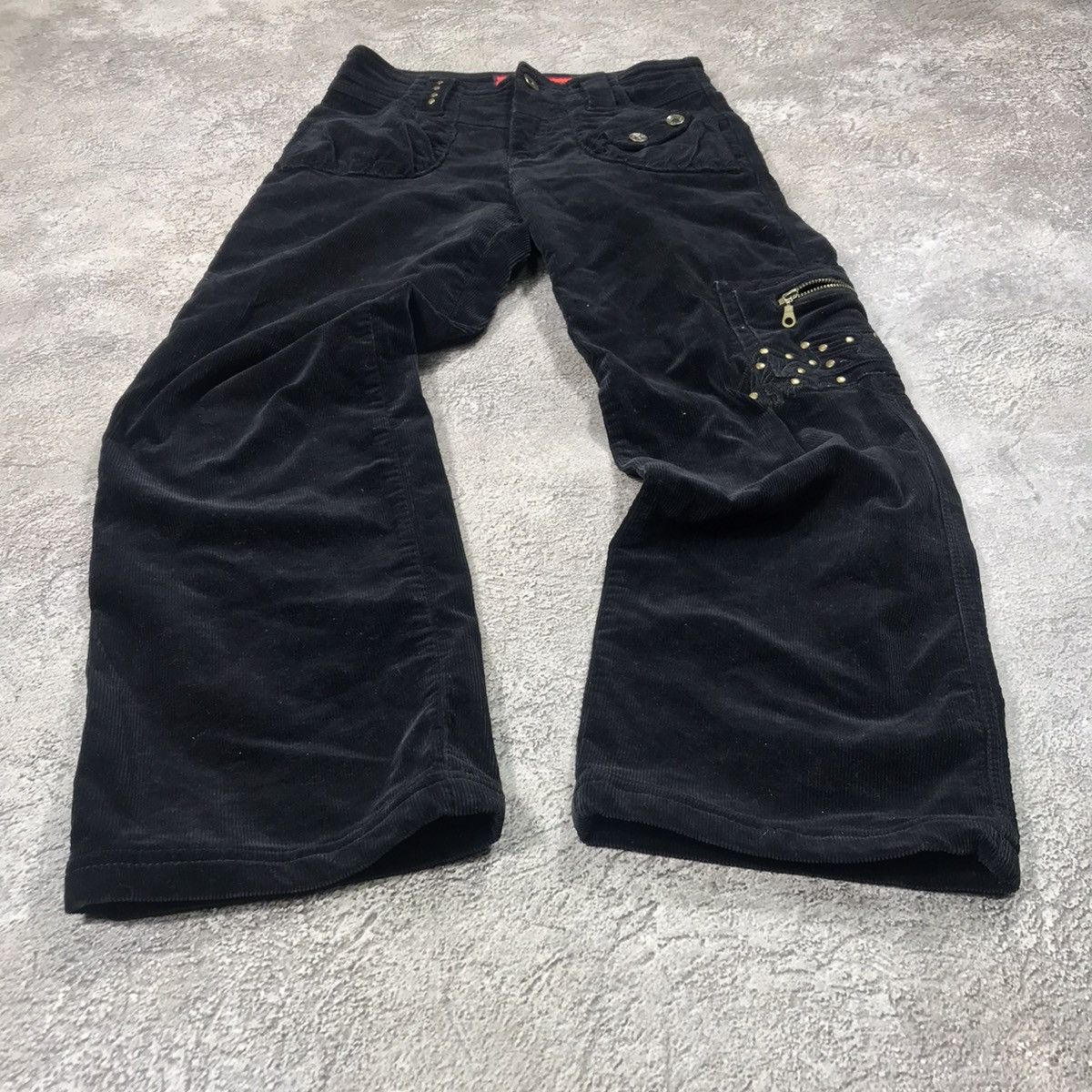 Vintage Vintage 90s Japanese Baggy Cargo Pants Black Skate Faded 28 Size 28" / US 6 / IT 42 - 1 Thumbnail