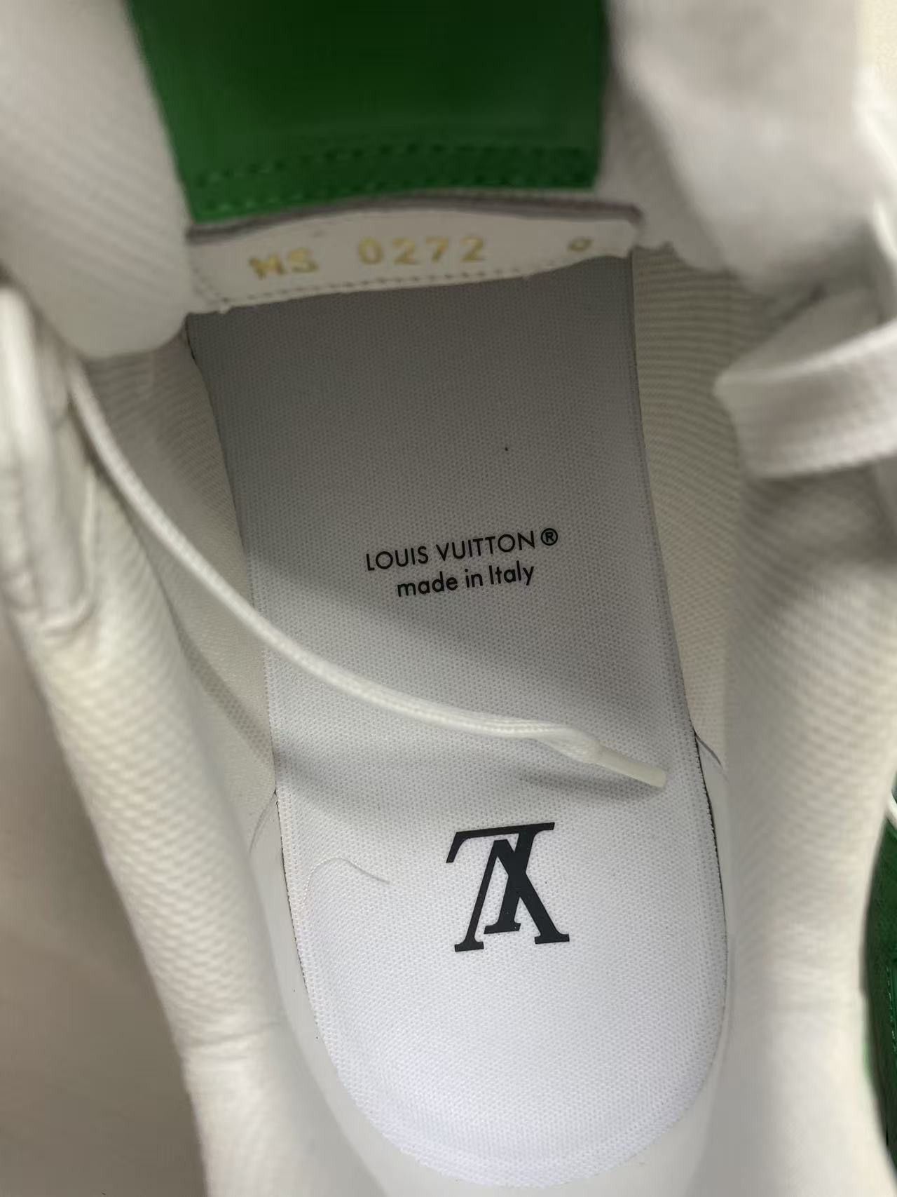 Louis Vuitton Louis Vuitton Trainer #54 Signature White & Green Sneakers Size US 9 / IT 39 - 15 Thumbnail