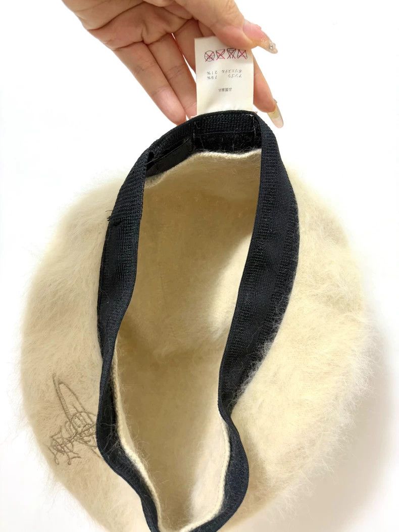 Vivienne Westwood Vivienne Westwood Mid-1930s white wool Saturn berets Size ONE SIZE - 6 Thumbnail