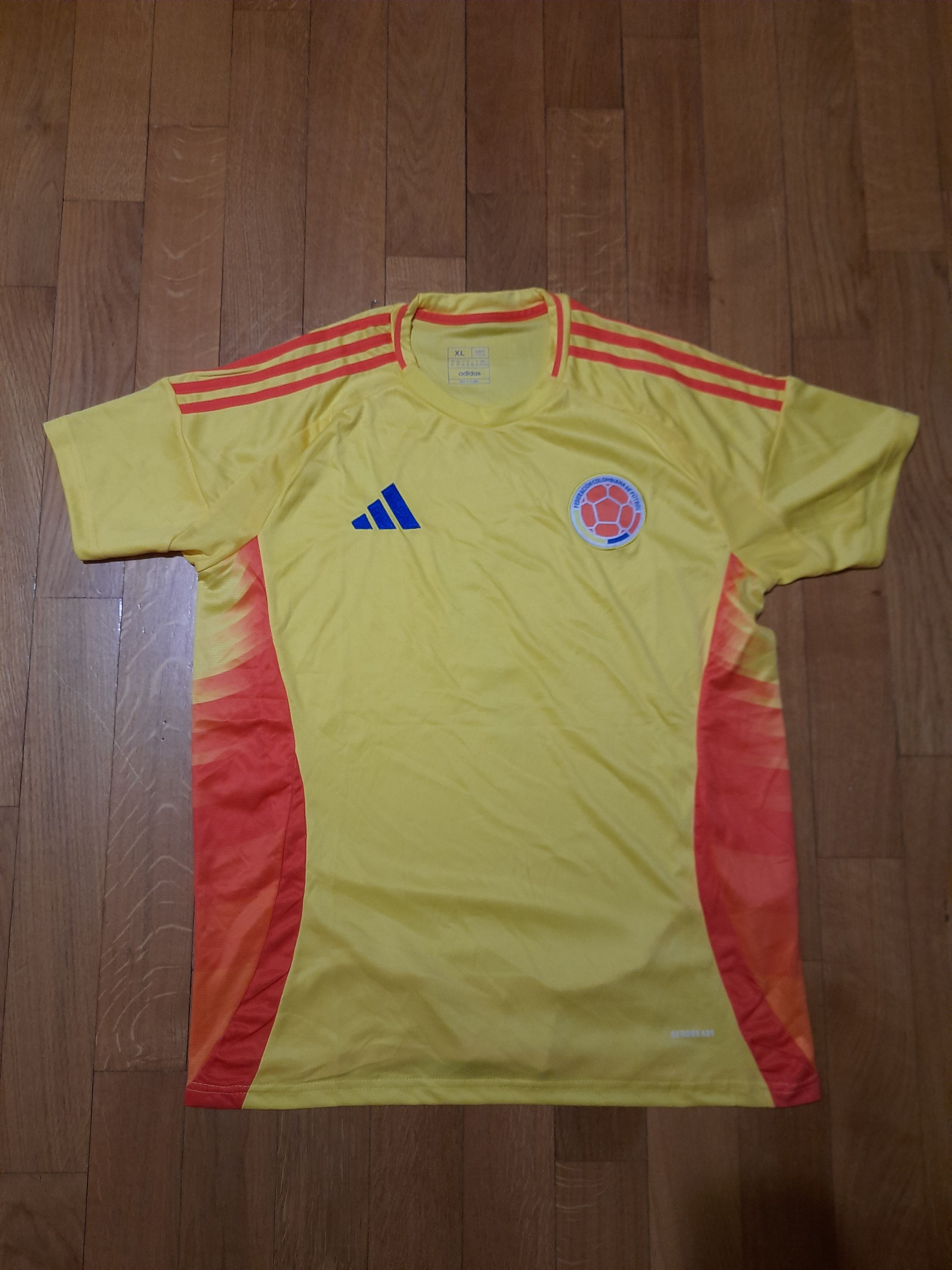 Other Luis Diaz Columbia Football Soccer Jersey Size US XL / EU 56 / 4 - 3 Thumbnail
