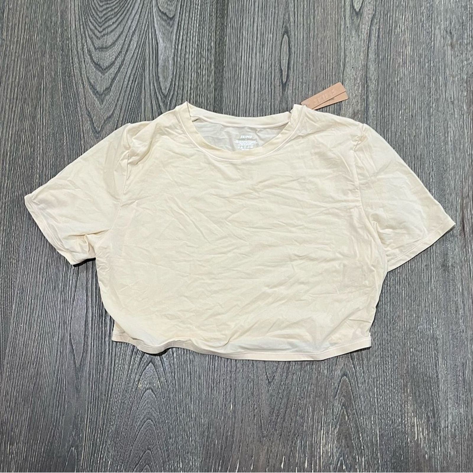 SKIMS NWT Skims Fits Everybody Super Cropped T-Shirt Crewneck 2X Size S / US 4 / IT 40 - 1 Thumbnail