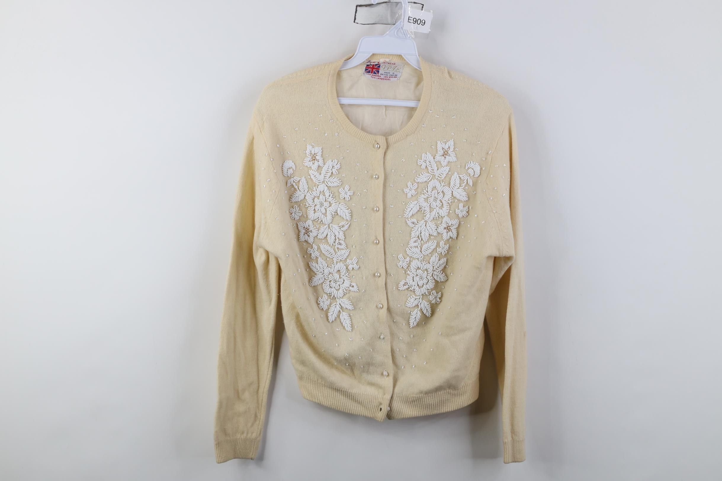 Vintage Vintage 60s 70s Angora Lambswool Beaded Cardigan Sweater Size S / US 4 / IT 40 - 1 Thumbnail