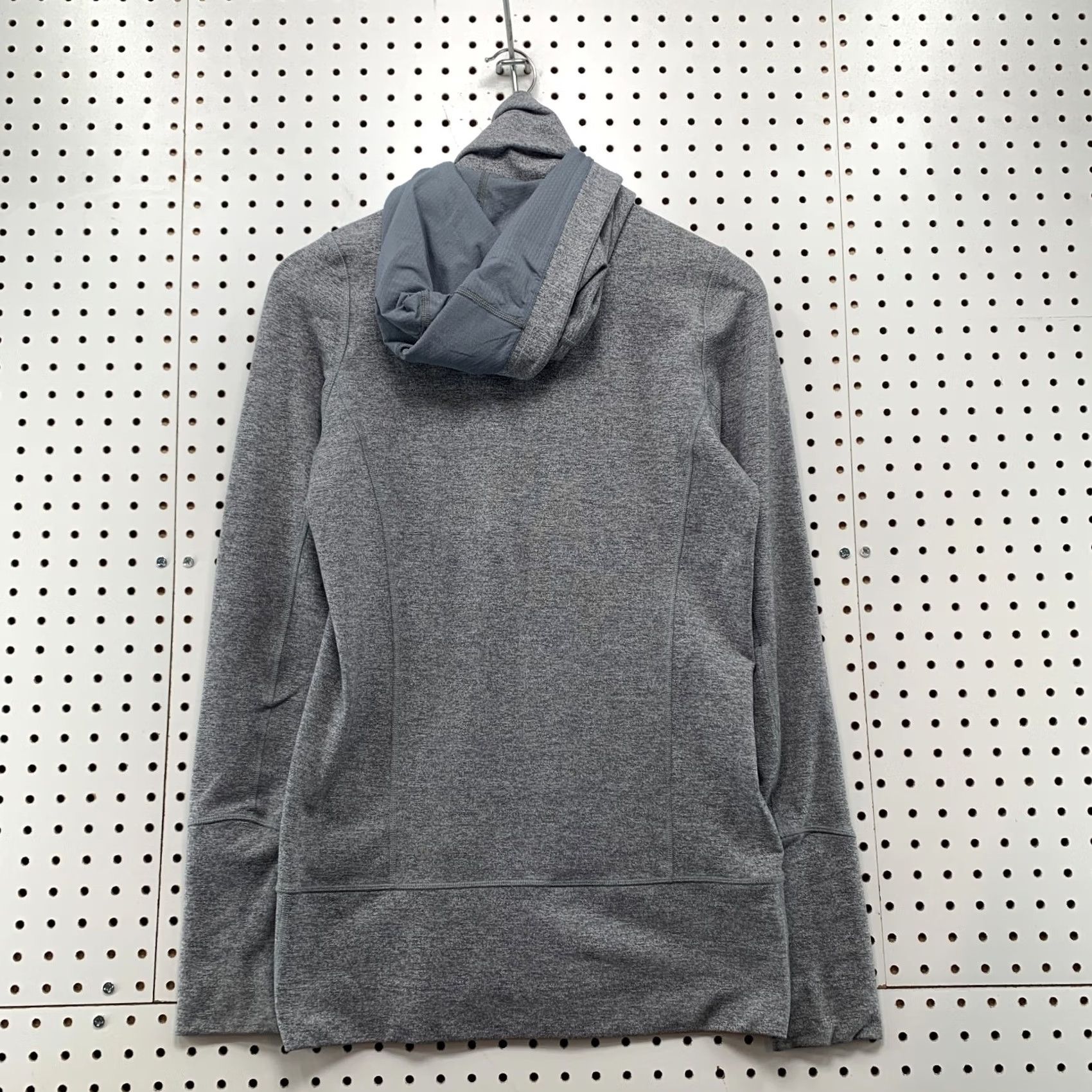 Lululemon Lululemon Track Jacket Womens Size 6 Gray Hooded Thumbhole 17.5x27.5 Jacket Gray Activewear Size M / US 6-8 / IT 42-44 - 2 Thumbnail
