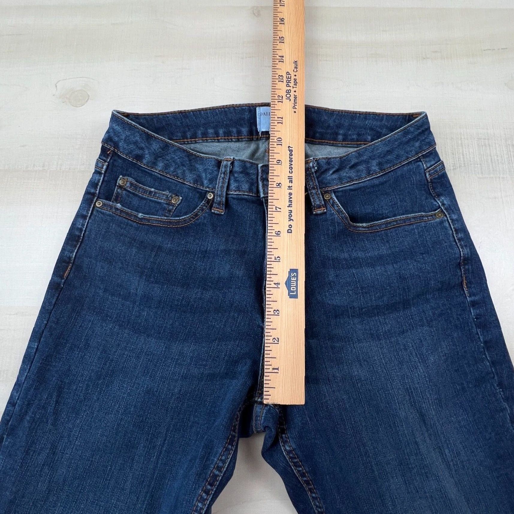 Vintage Daily Ritual Women's 27 Medium Wash Mid Rise Cropped Jeans Blue Frayed Hem Size 27" / US 4 / IT 40 - 6 Thumbnail