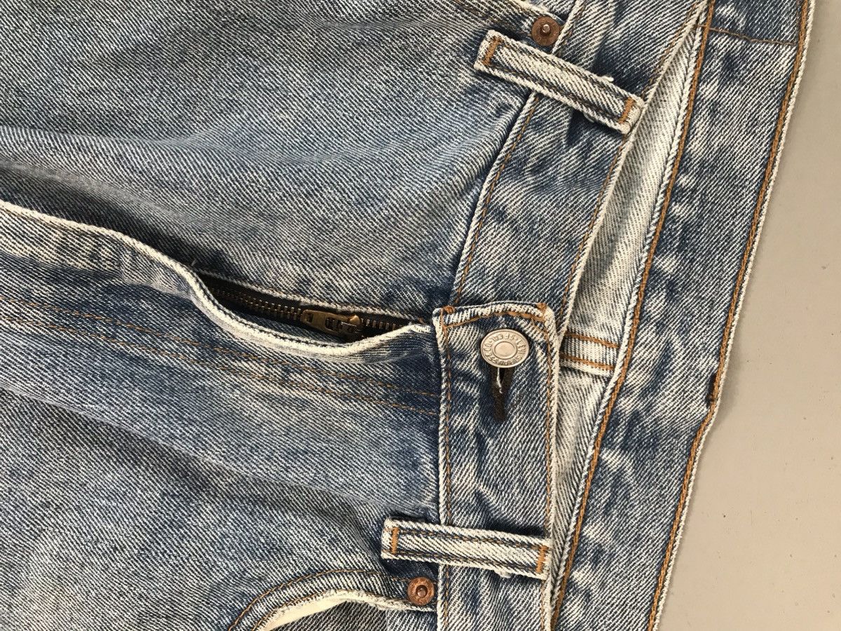 Levi's × Vintage Vintage Levi’s 550 faded baggy fit denim Size US 36 / EU 52 - 4 Thumbnail