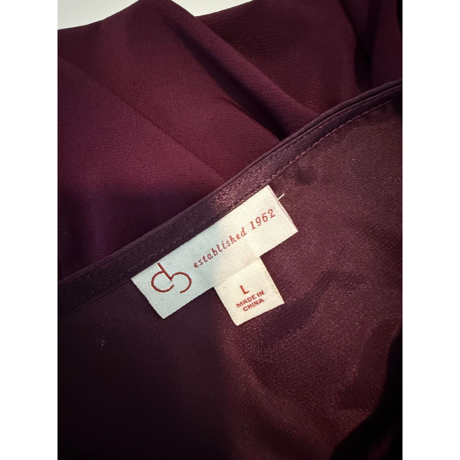 Other Dressbarn Burgundy Blouse Women Sleeveless Satin L - A021 Size L / US 10 / IT 46 - 4 Thumbnail