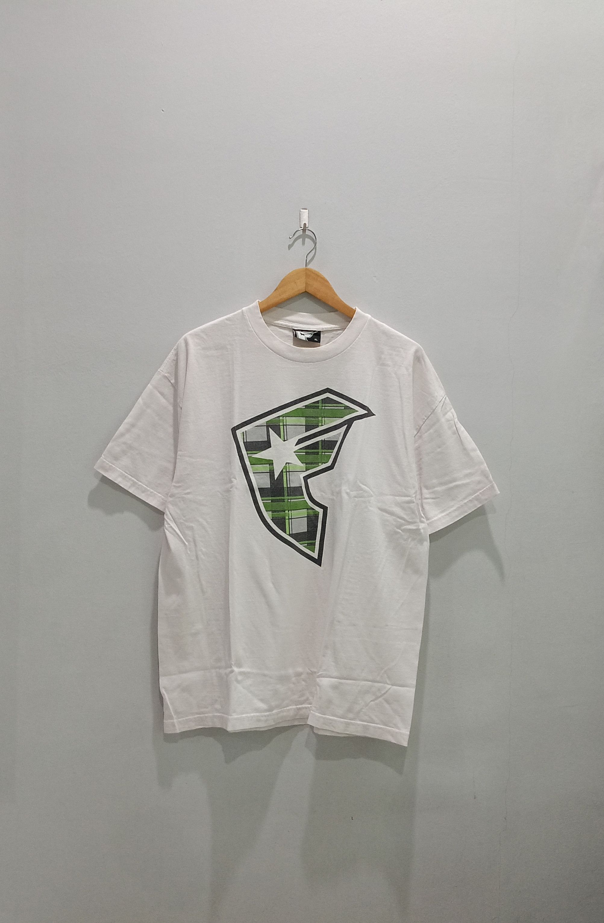 Famous Stars And Straps TSHIRT : FAMOUS STAR AND STRAPS - LOGO Size US XL / EU 56 / 4 - 1 Thumbnail