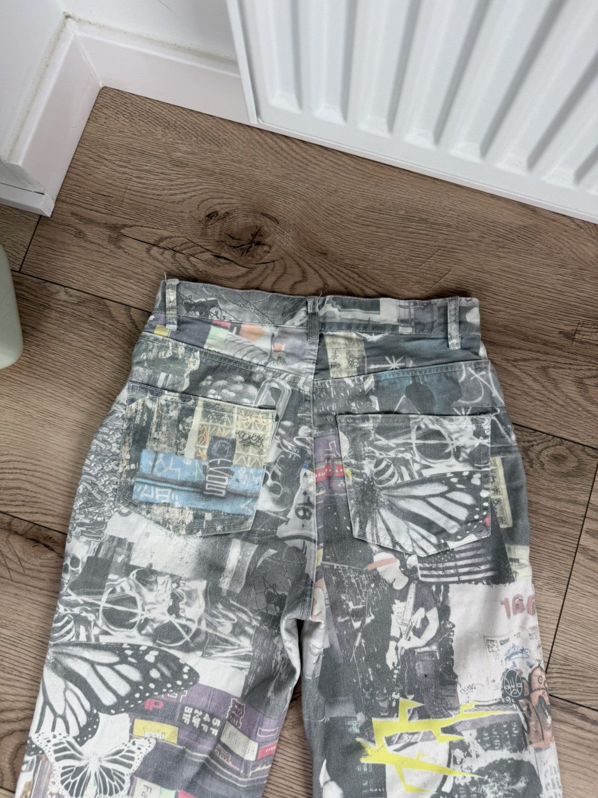 Jaded London Jaded London Graffiti Print Wide Leg skate Pants Jeans 26 28 Size 26" / US 2 / IT 38 - 11 Thumbnail