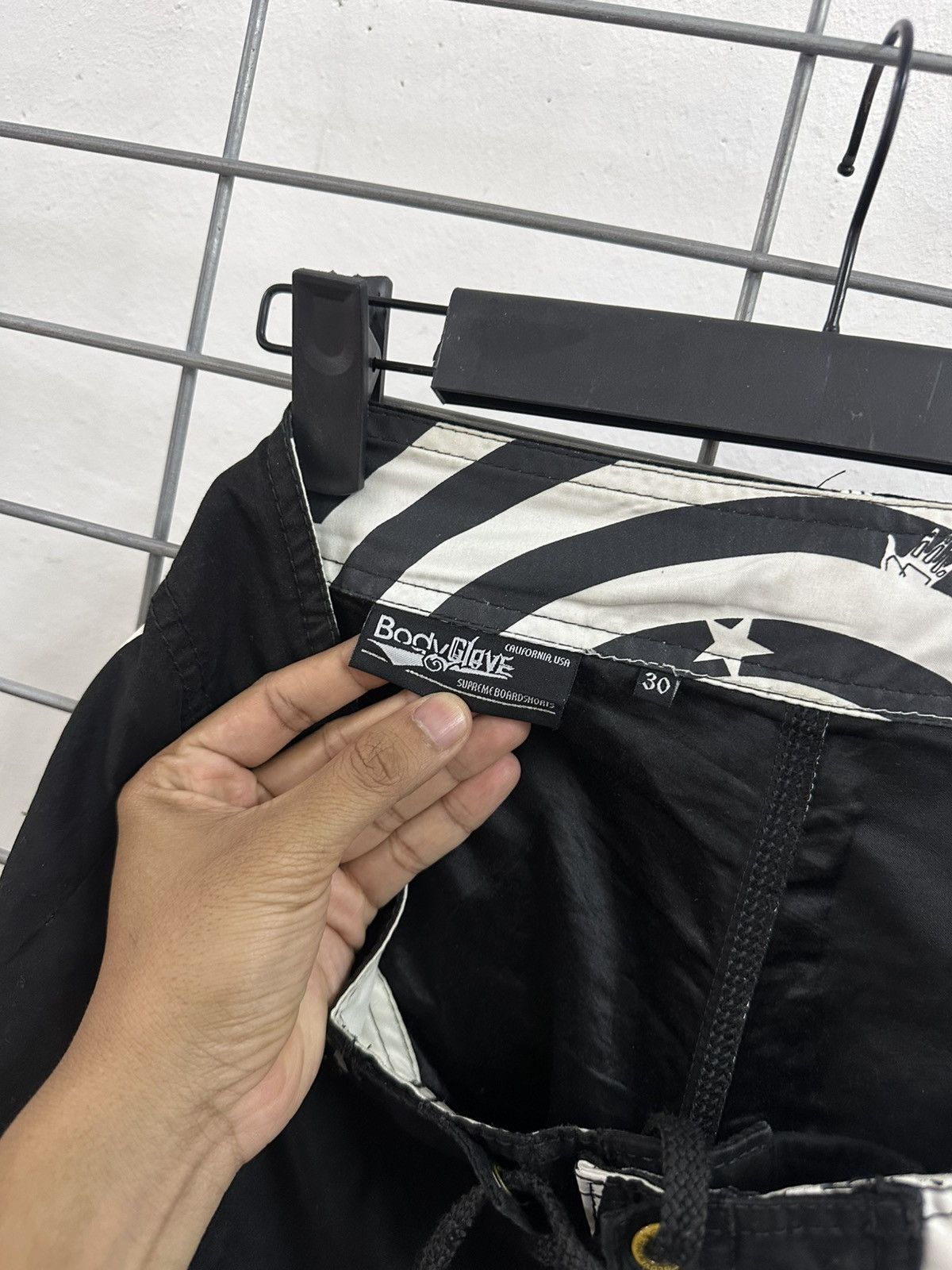 Body Glove Rare Beautiful Vintage Y2K Body Glove Supreme Boardshorts Size US 30 / EU 46 - 16 Thumbnail