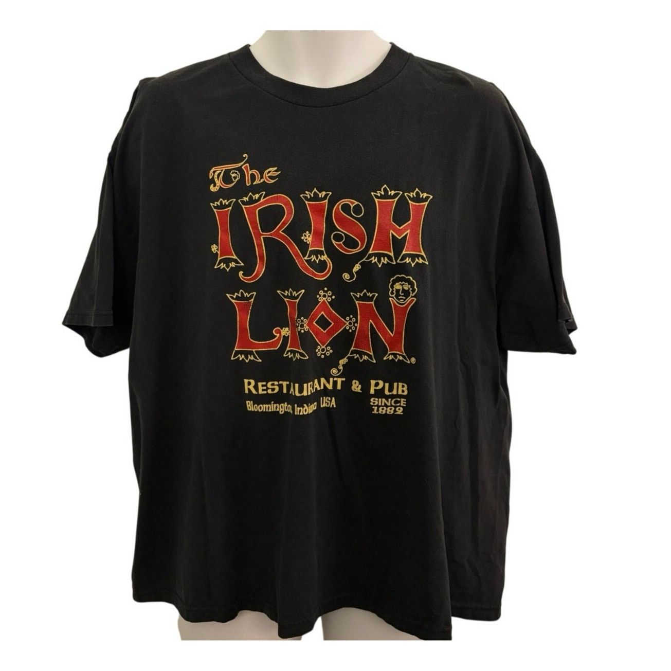Gildan Vintage Irish Lion Pub Black T-Shirt. Size L Size US L / EU 52-54 / 3 - 1 Thumbnail
