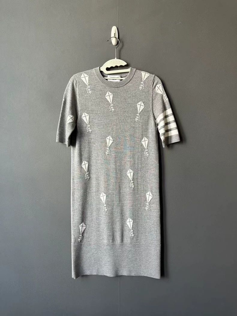Thom Browne Thom browne Kite wool dress 2503-Nextarrow Size XS / US 0-2 / IT 36-38 - 1 Thumbnail