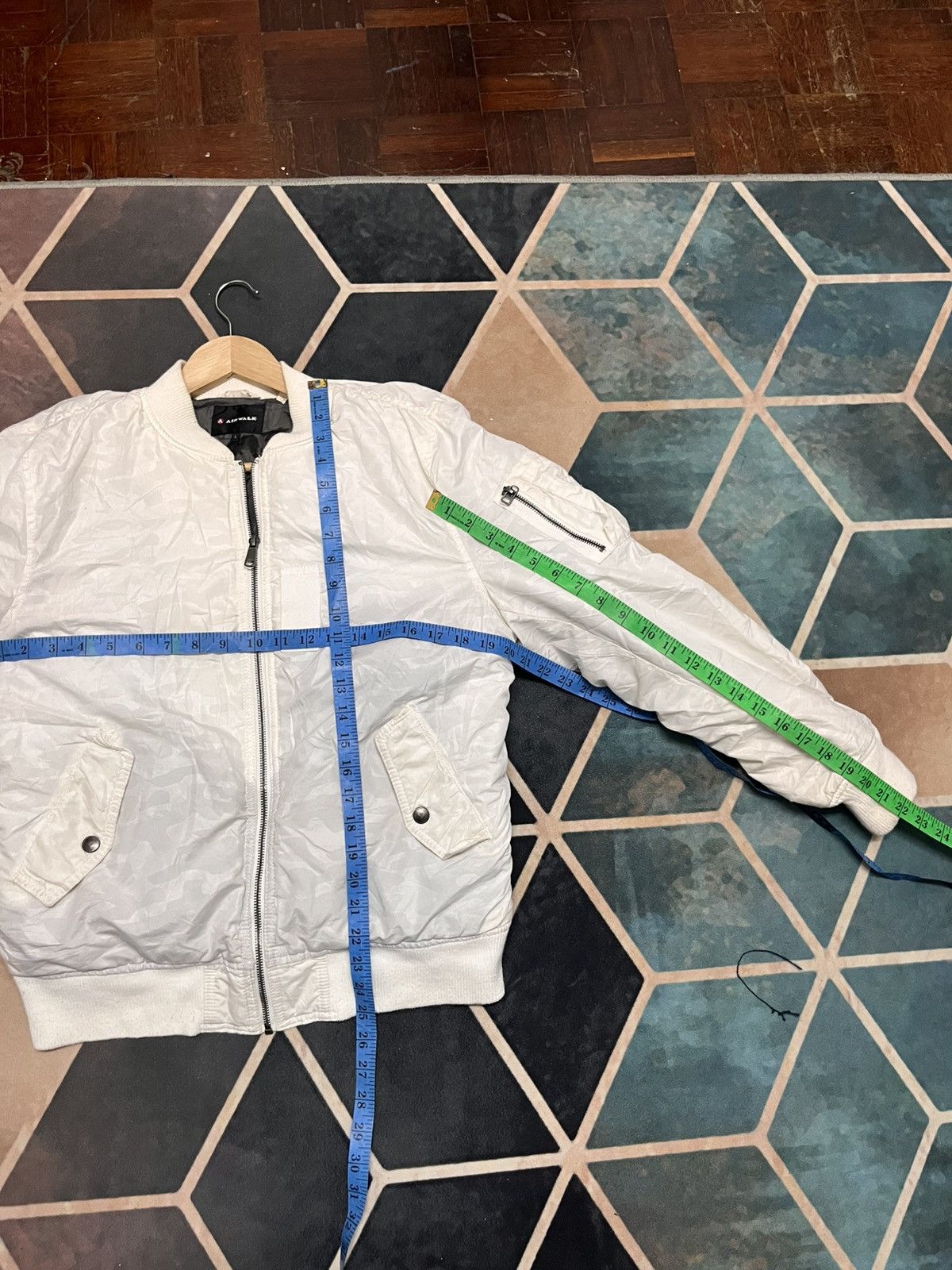 Airwalk 💥Airwalk Medium White Camouflage Bombers Flight Jackets Size US M / EU 48-50 / 2 - 14 Thumbnail