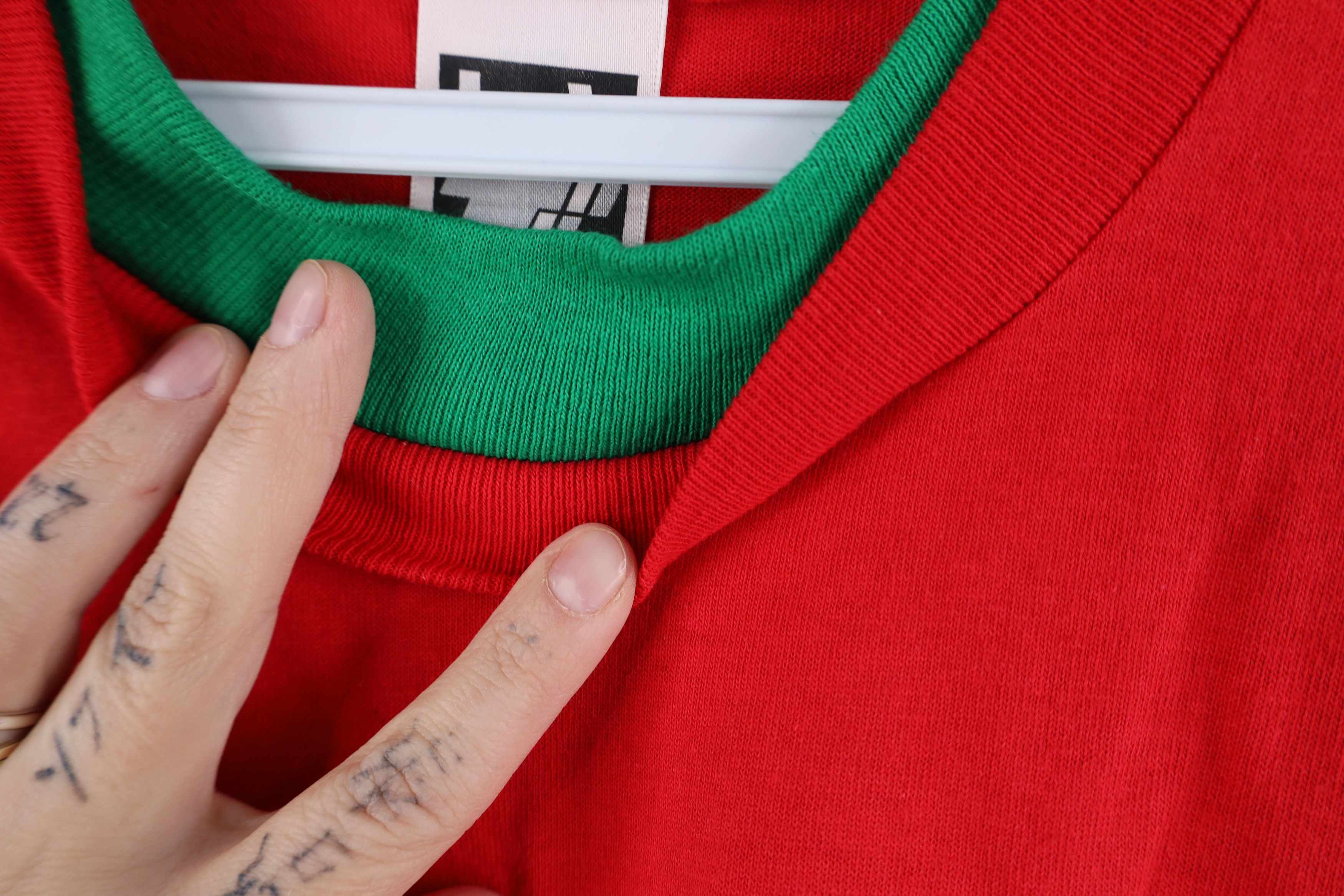 Vintage Vintage 90s Streetwear Heavy Layered T-Shirt Cotton Red USA Size US L / EU 52-54 / 3 - 6 Thumbnail