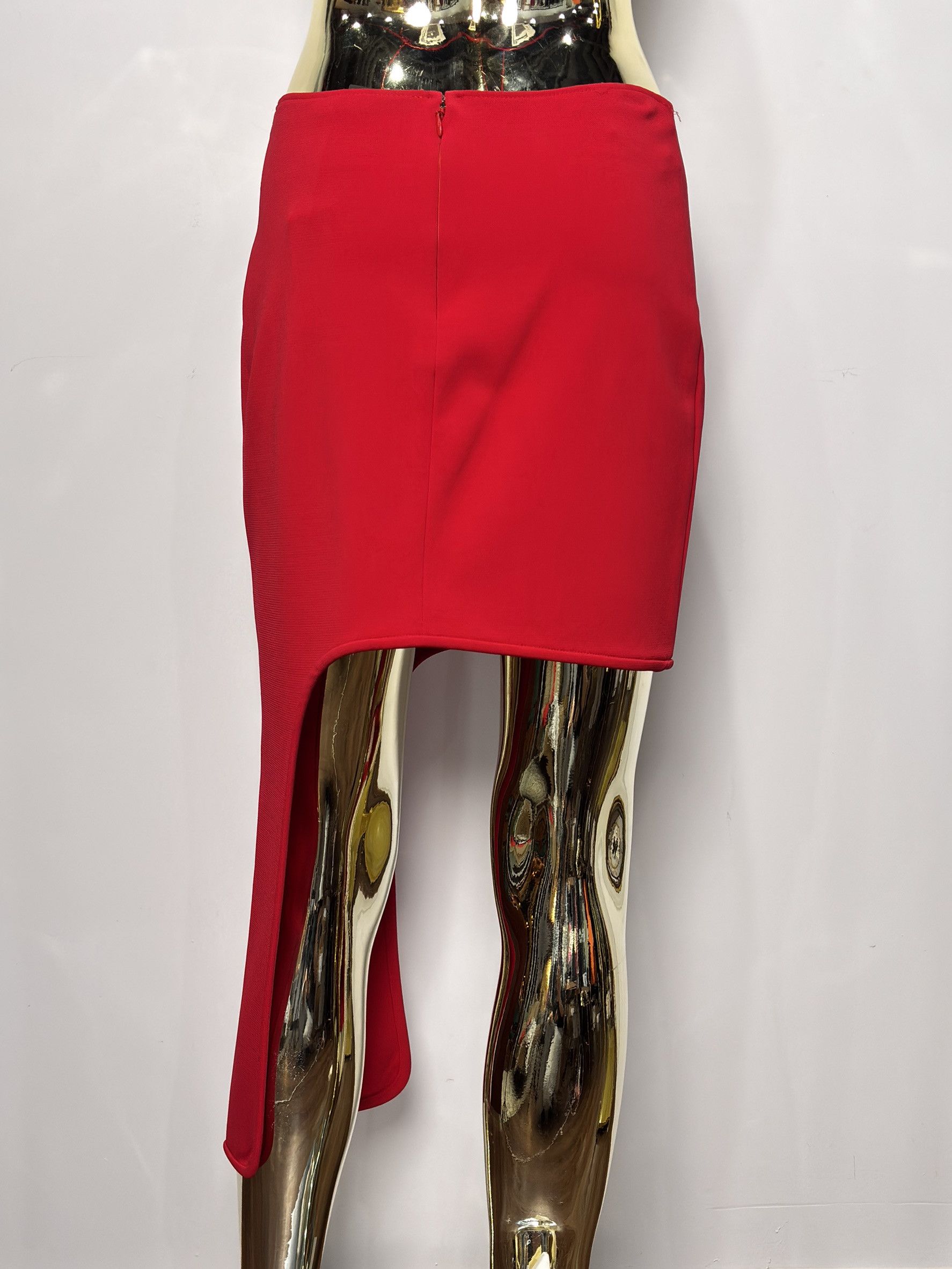 Louis Vuitton Louis Vuitton Red Asymmetrical Skirt Size 30" / US 8 / IT 44 - 6 Thumbnail