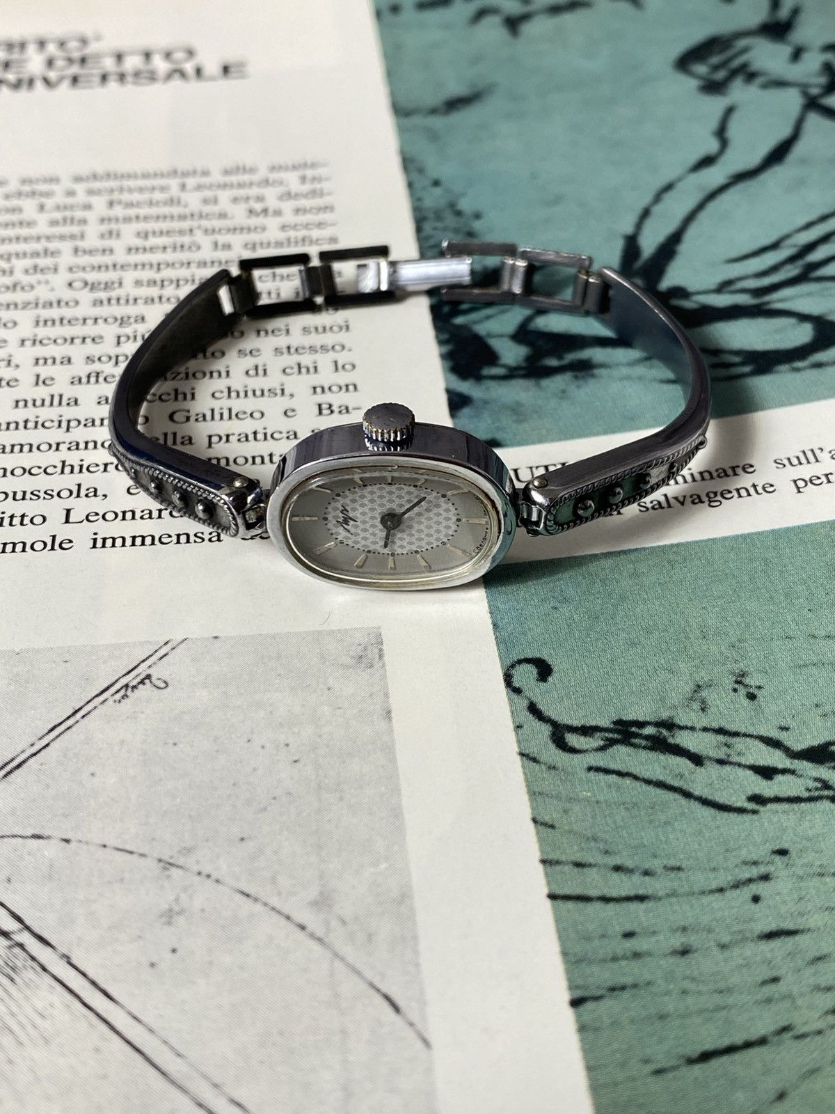 Japanese Brand Vintage Luch Cocktail Watch Silver Tone Mesh Dial USSR Size ONE SIZE - 4 Thumbnail