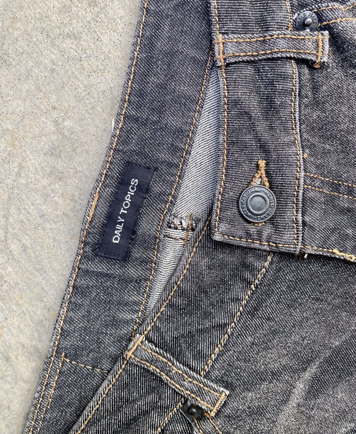 14th Addiction 💥Flare💥Daily Topic Snake Motif Flare Jeans Size US 30 / EU 46 - 10 Thumbnail