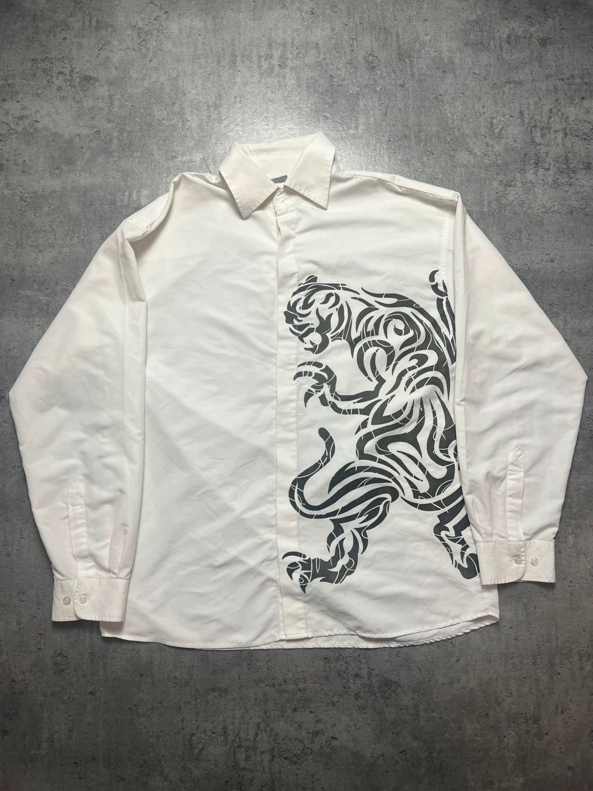 Vintage white shirt with a tiger print fashion designer avant garde Size US XXL / EU 58 / 5 - 1 Thumbnail