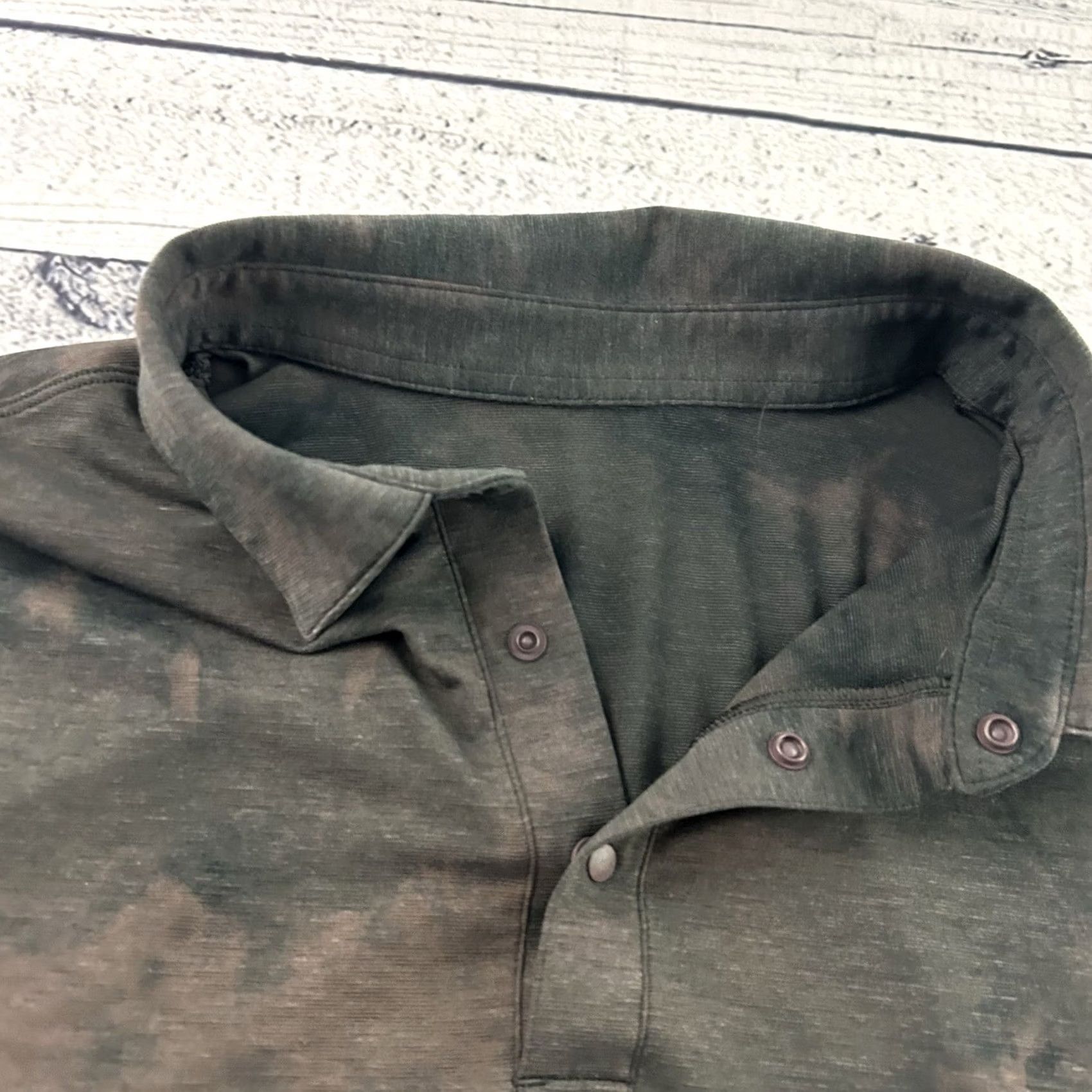 Lululemon Lululemon Dyed Short Sleeve Snap Button Polo Shirt Men's Medium Gray Shirt Button-Up Polo Mens Gray Digital Dye Solid Pattern Vintage No Size US M / EU 48-50 / 2 - 2 Thumbnail