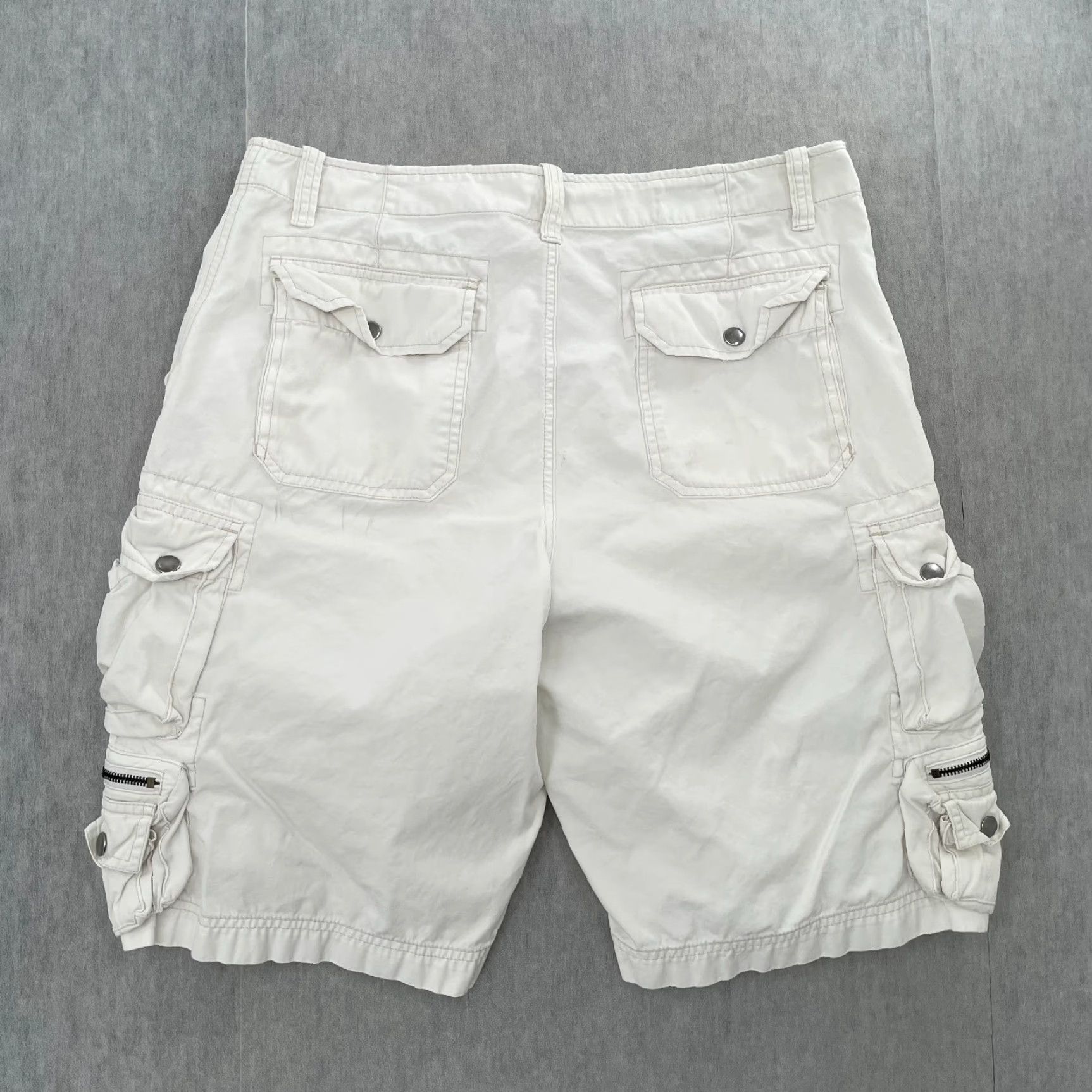 Polo Ralph Lauren VINTAGE Polo Ralph Lauren Shorts Cargo Mens 33 White Cotton Zipper Pockets Size US S / EU 44-46 / 1 - 2 Thumbnail