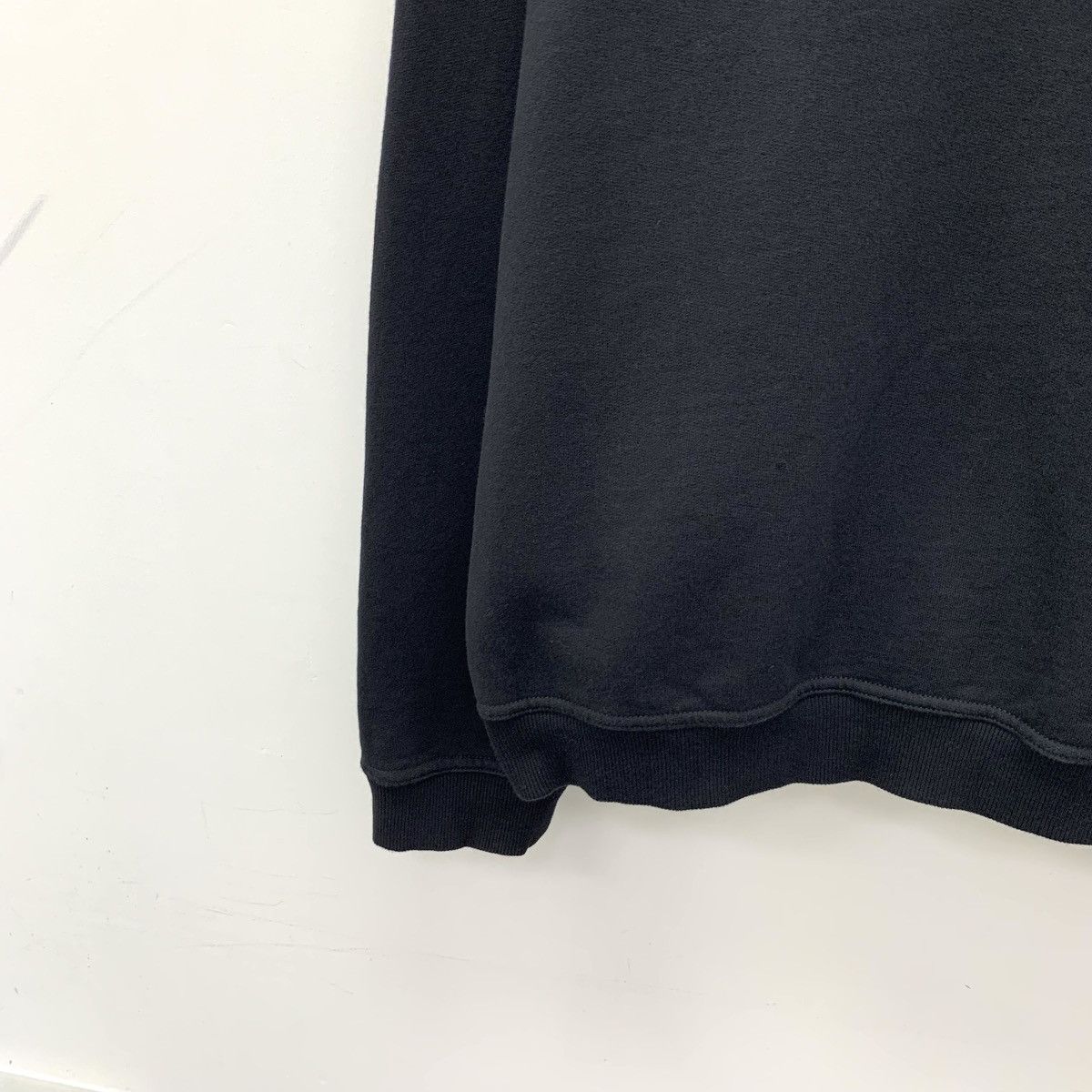 Maison Margiela Maison Margiela Black Logo Monogram Embroidered Sweatshirt Size L / US 10 / IT 46 - 4 Thumbnail