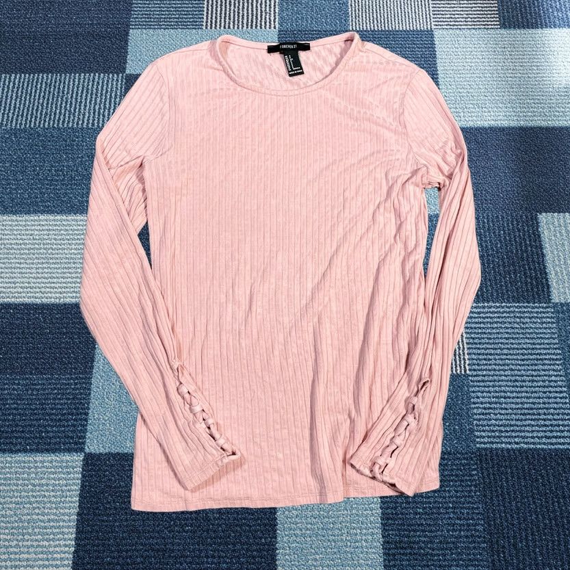 Forever 21 FOREVER 21 T-Shirt Womens S Small Pink Round Neck Lace-Up Long Sleeve Ribbed Tee Size S / US 4 / IT 40 - 1 Thumbnail