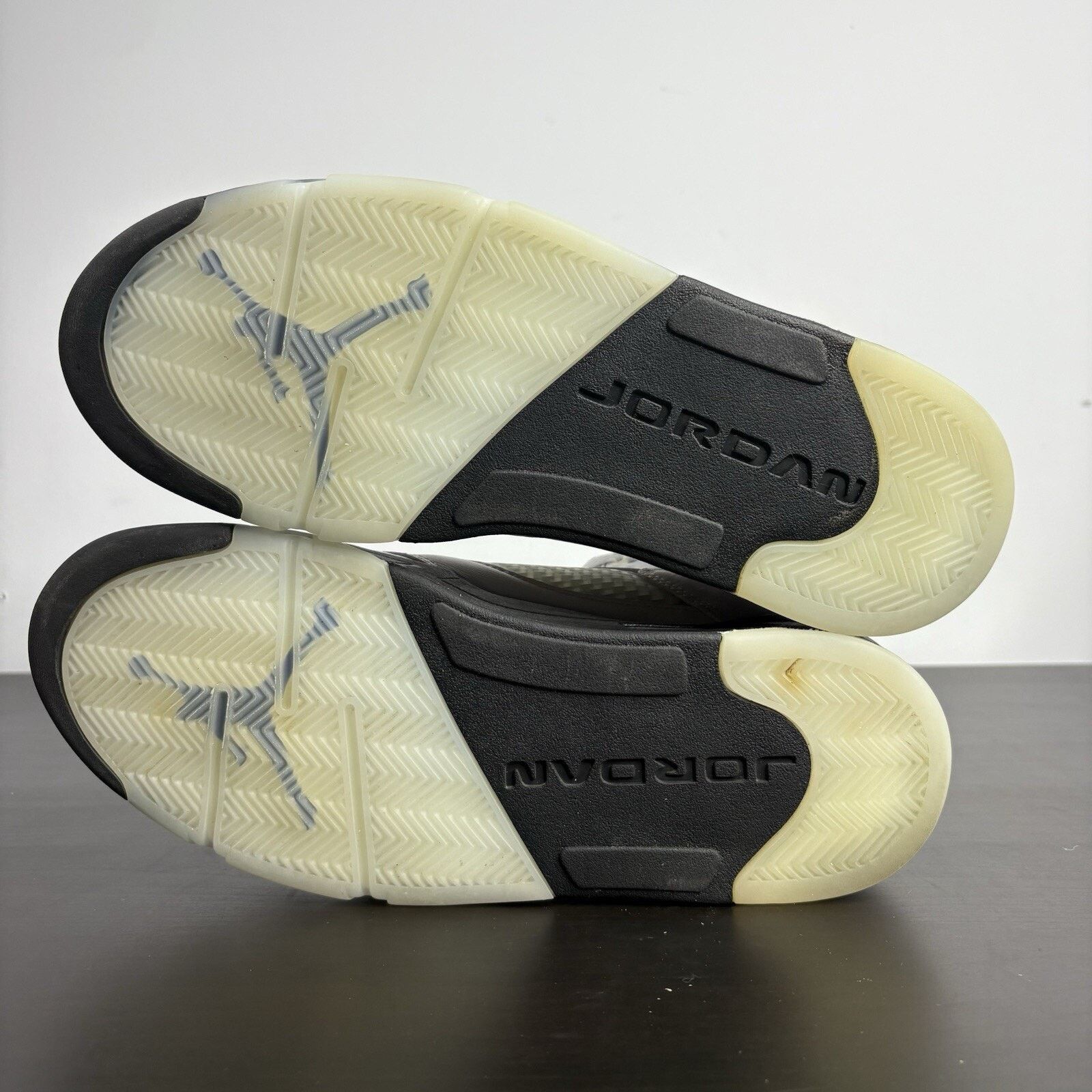 Nike Size 10.5 - Jordan 5 Concord 2022 Size US 10.5 / EU 43-44 - 6 Thumbnail