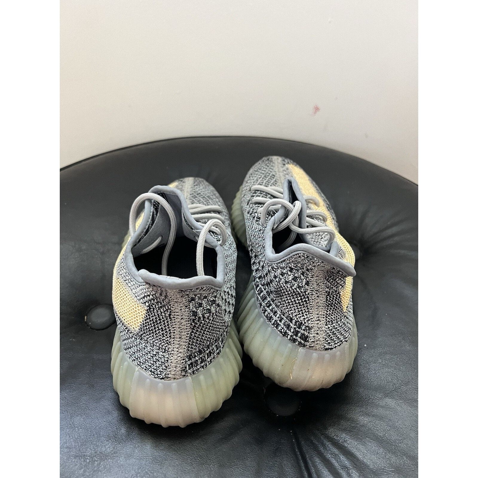 Adidas Adidas Yeezy Boost 350 V2 Ash Blue Size 7 Pre-Owned GY7657 Size US 7 / EU 40 - 5 Thumbnail