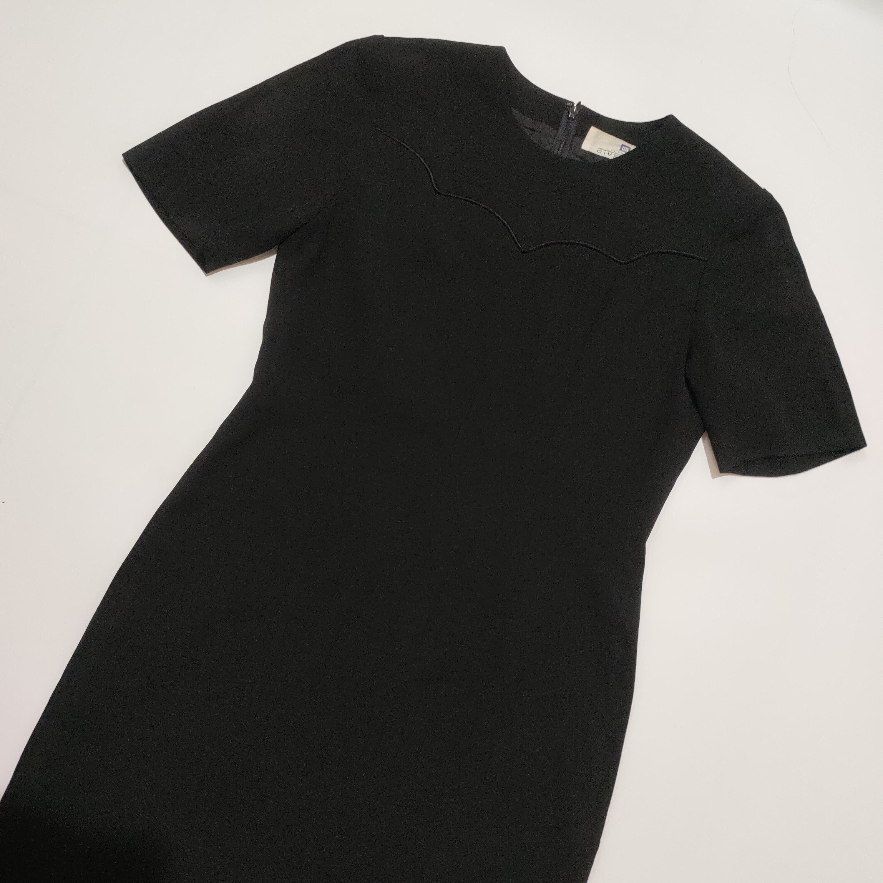 Givenchy Givenchy Black Midi Dress Size L / US 10 / IT 46 - 2 Thumbnail