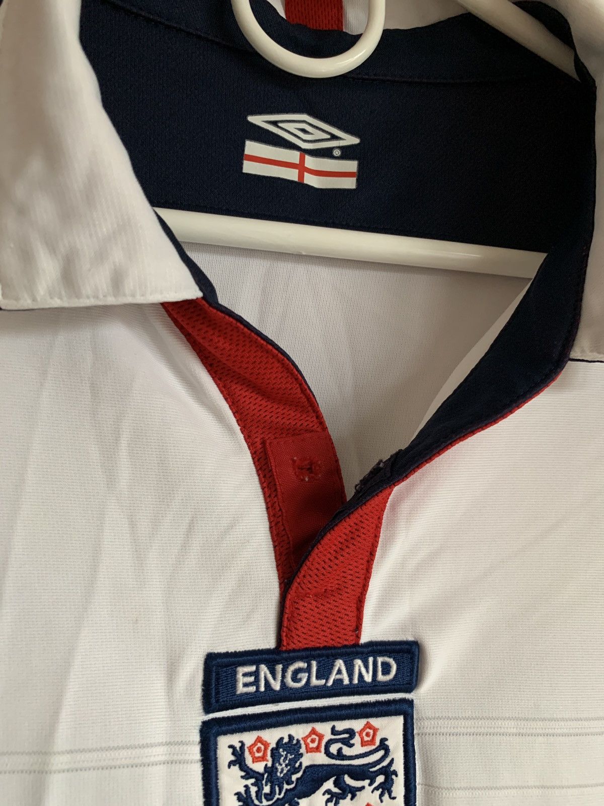 Umbro England 2005 Home Football Shirt Umbro Vintage Soccer Sz S Size US S / EU 44-46 / 1 - 6 Thumbnail
