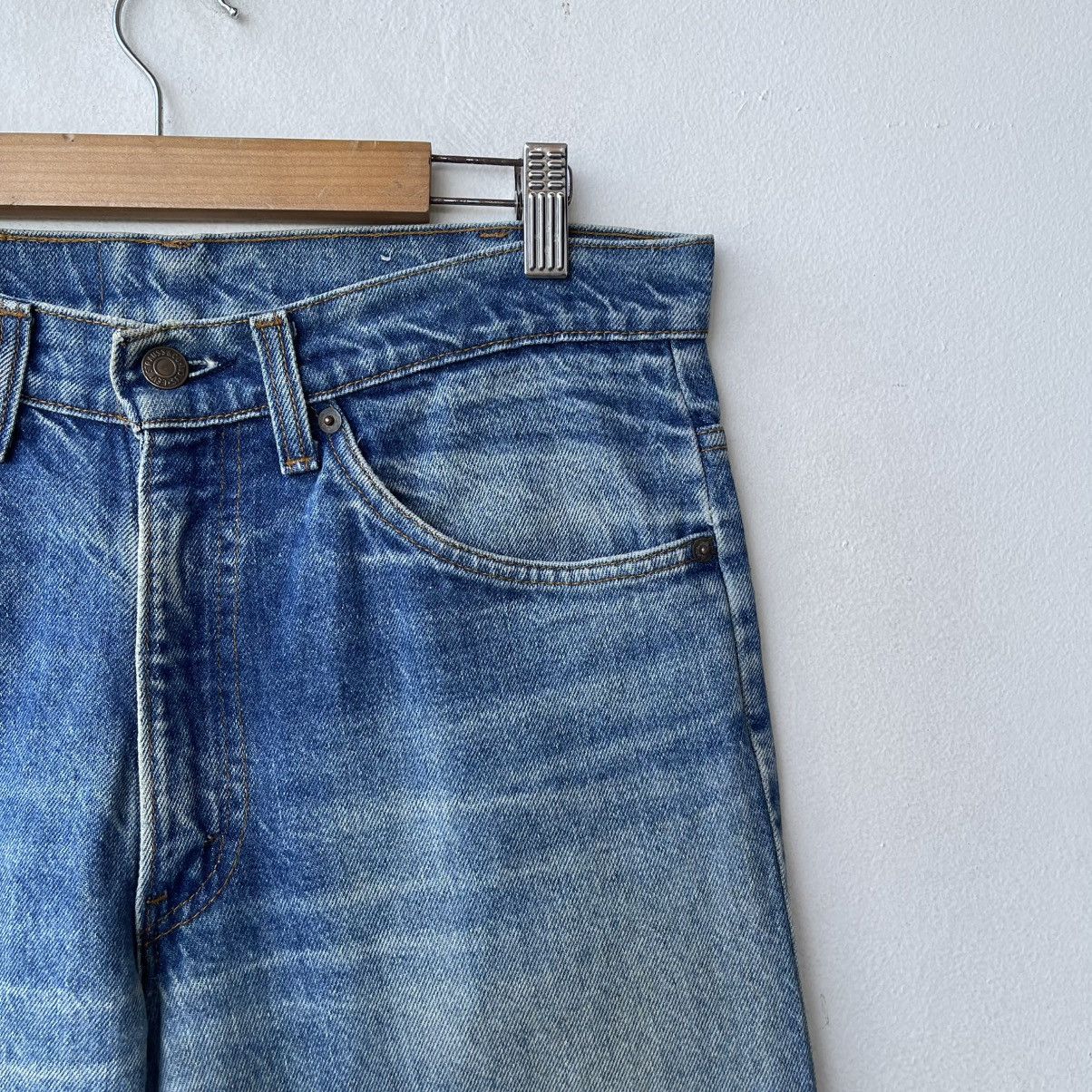 Levi's Thrashed Crotch Rip / Blowout Levi’s 517 Flared Bella Hadid Size US 32 / EU 48 - 9 Thumbnail